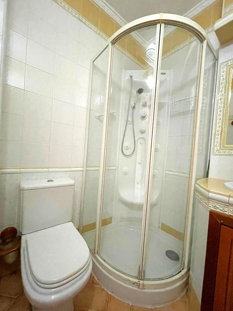 Apartment in Torrevieja - Image 50