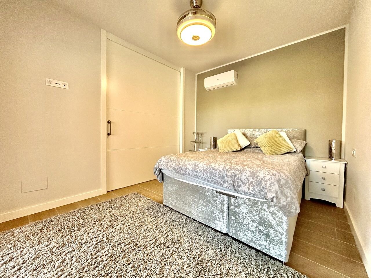 2-Bedroom Apartment in Villamartin, Orihuela Costa - Image 15