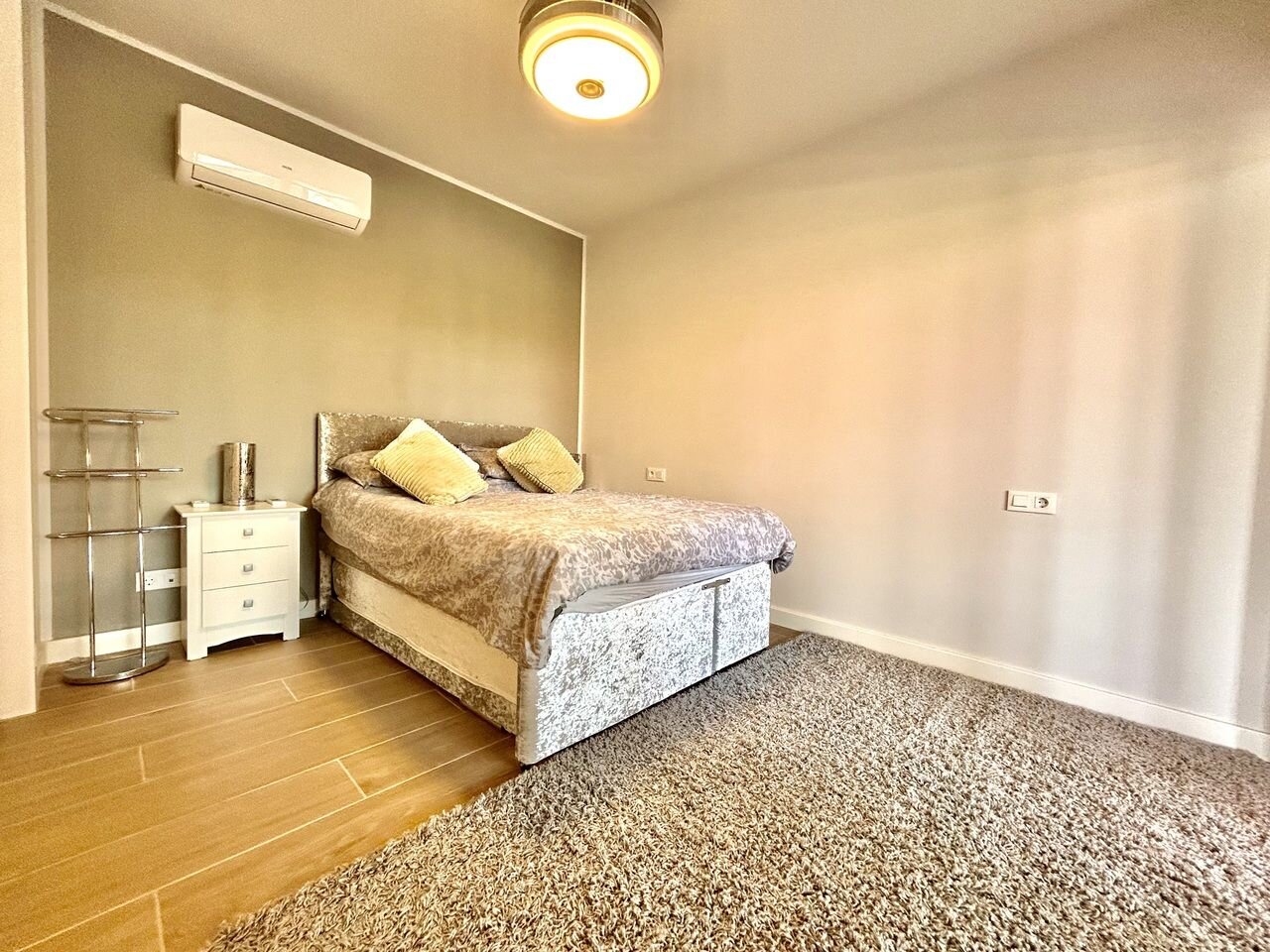 2-Bedroom Apartment in Villamartin, Orihuela Costa - Image 16