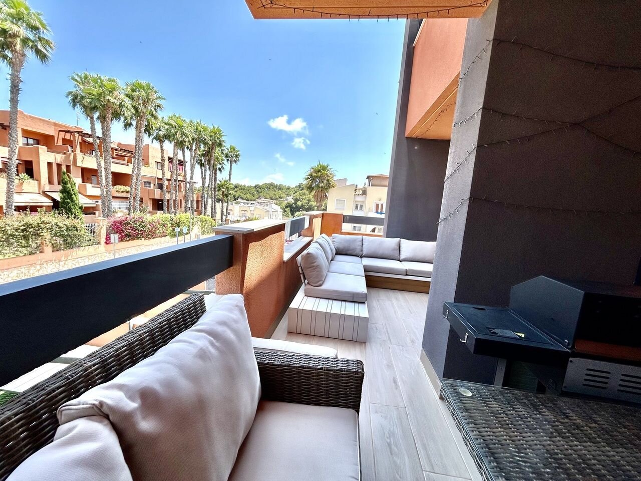 2-Bedroom Apartment in Villamartin, Orihuela Costa - Image 30
