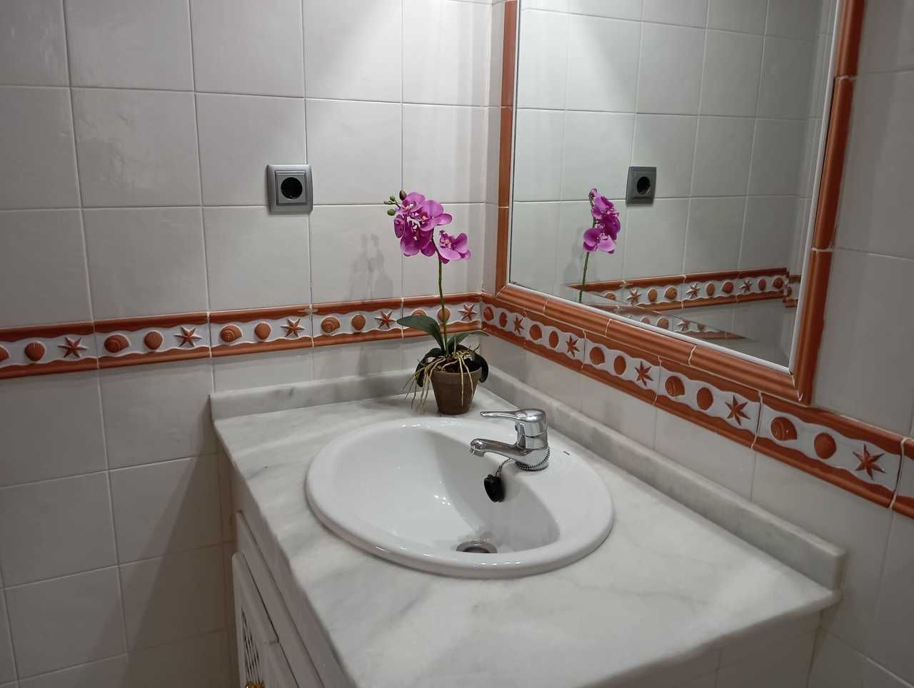 2-Bedroom Apartment in Villamartín-las Filipinas, Orihuela Costa - Image 10