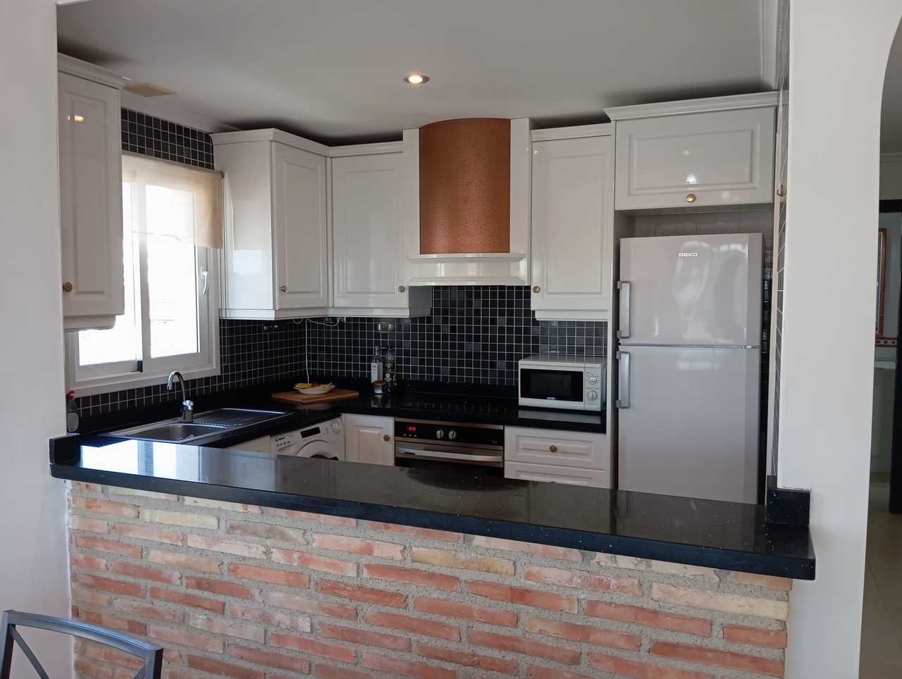 2-Bedroom Apartment in Villamartín-las Filipinas, Orihuela Costa - Image 33