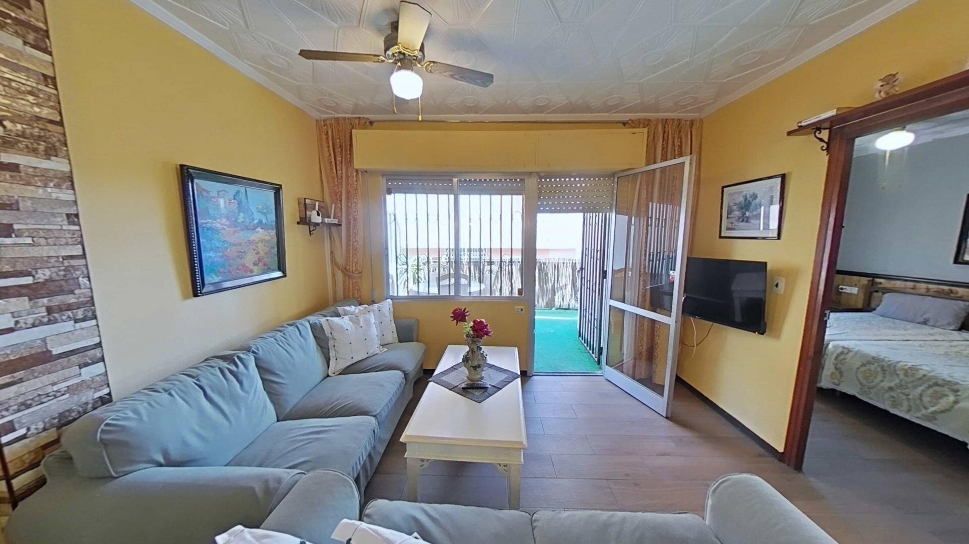 3-Bedroom Apartment in Villananitos, Lo Pagan - Image 17