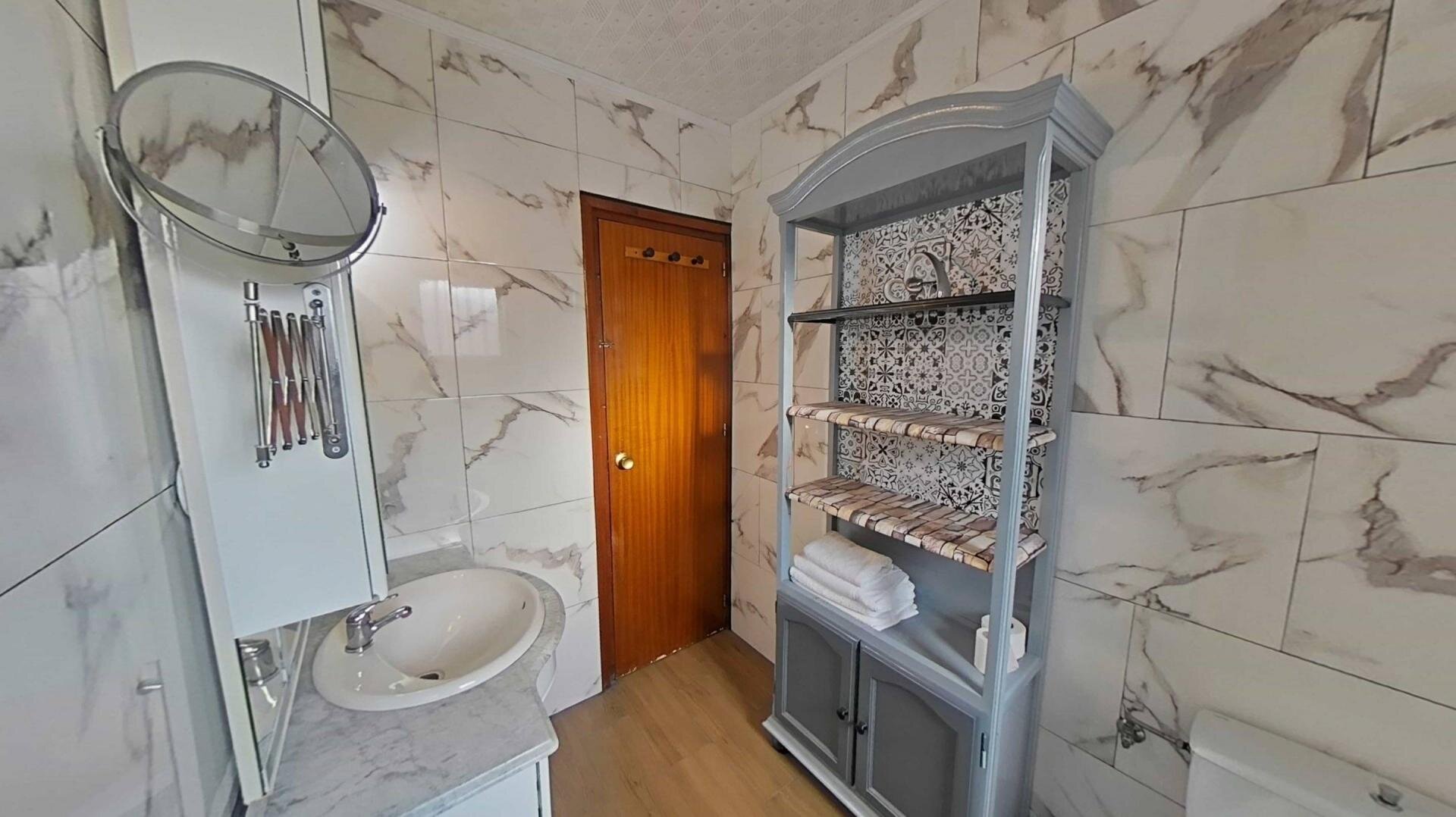 3-Bedroom Apartment in Villananitos, Lo Pagan - Image 19