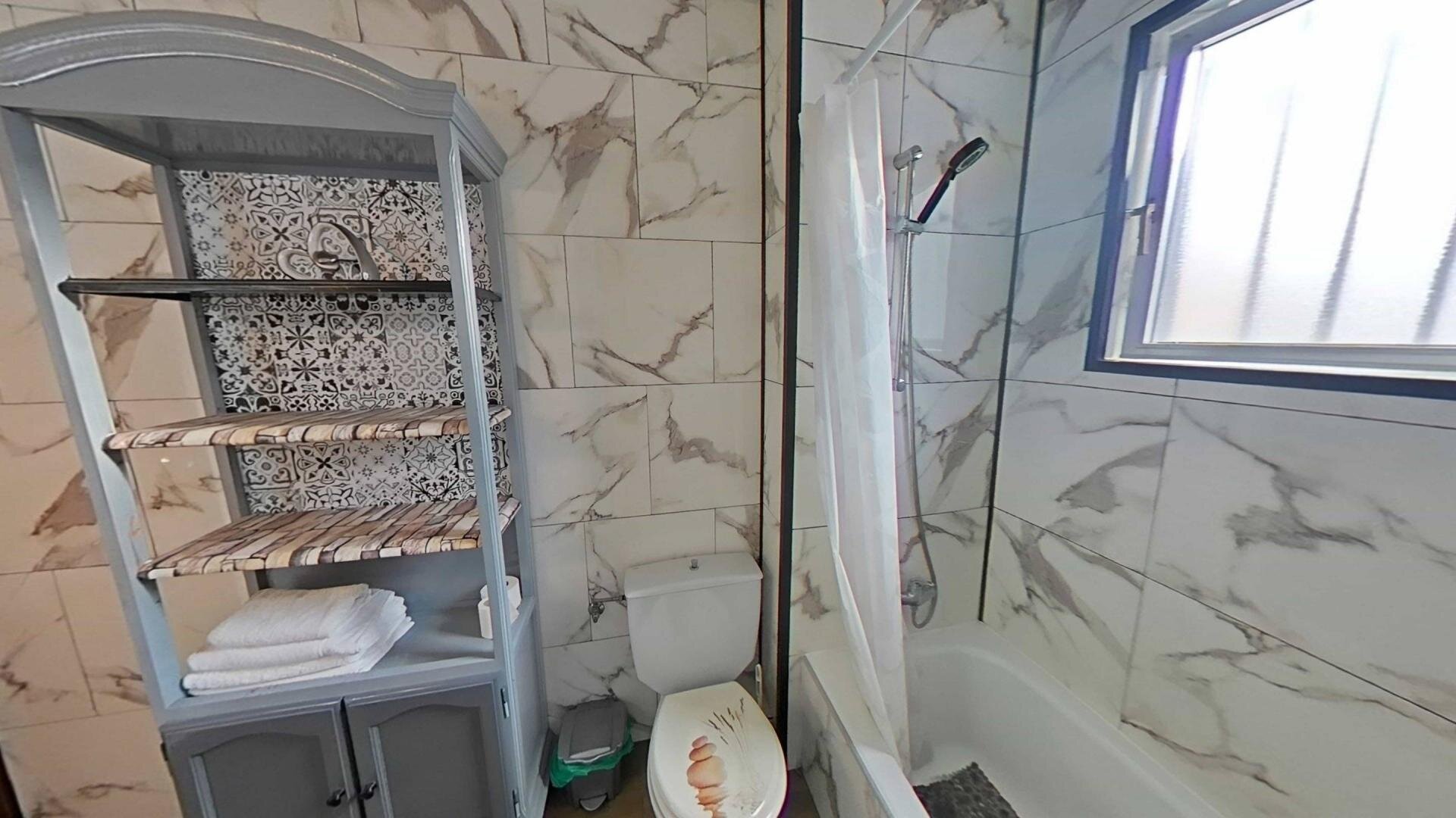3-Bedroom Apartment in Villananitos, Lo Pagan - Image 25