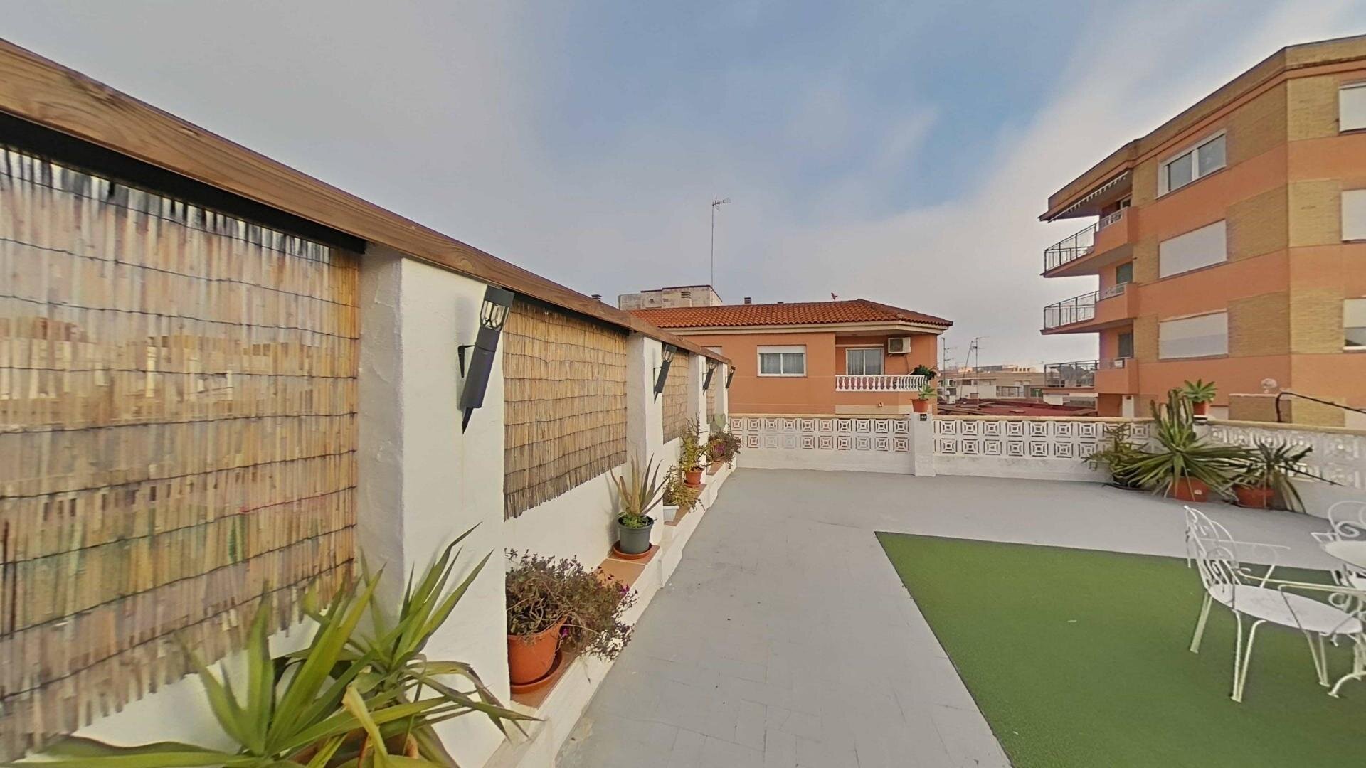 3-Bedroom Apartment in Villananitos, Lo Pagan - Image 31