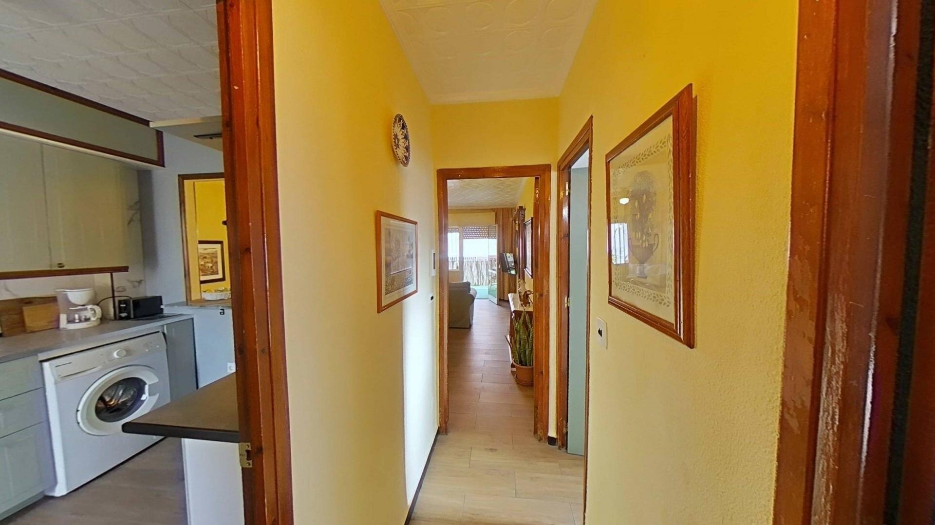 3-Bedroom Apartment in Villananitos, Lo Pagan - Image 9