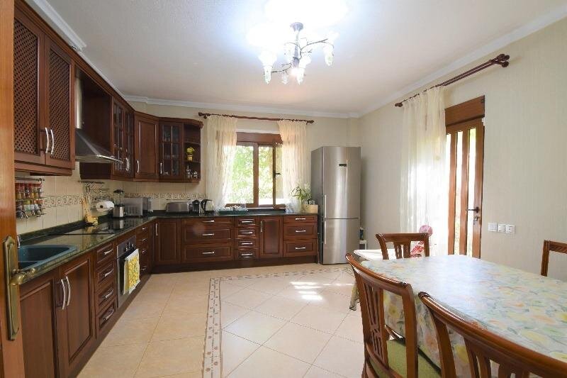 5-Bedroom Villa in Centro de la Ciudad Quesada, Rojales - Image 18