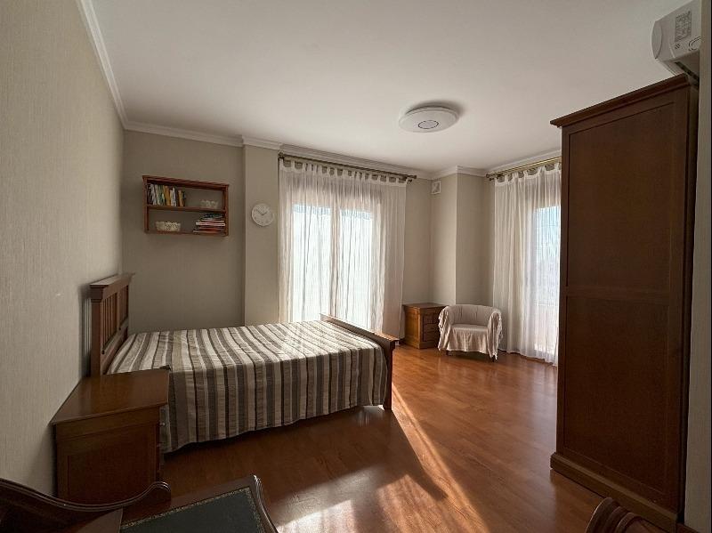 5-Bedroom Villa in Centro de la Ciudad Quesada, Rojales - Image 40