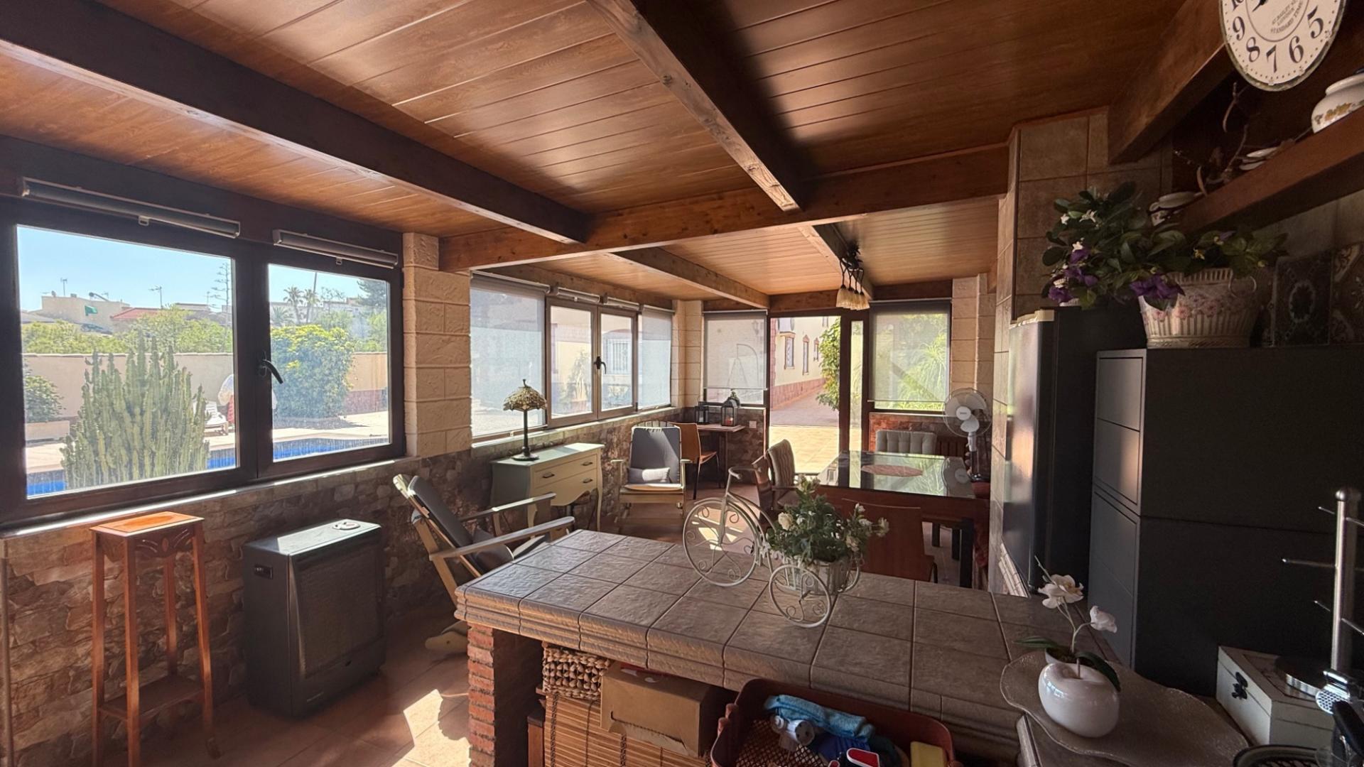 Villa met 7 Slaapkamers in Los Balcones - Los Altos del Edén, Torrevieja - Image 19