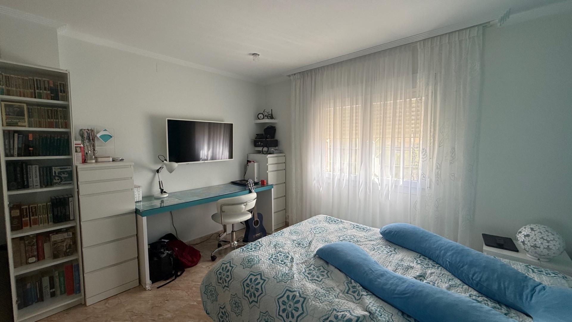 Villa met 7 Slaapkamers in Los Balcones - Los Altos del Edén, Torrevieja - Image 35