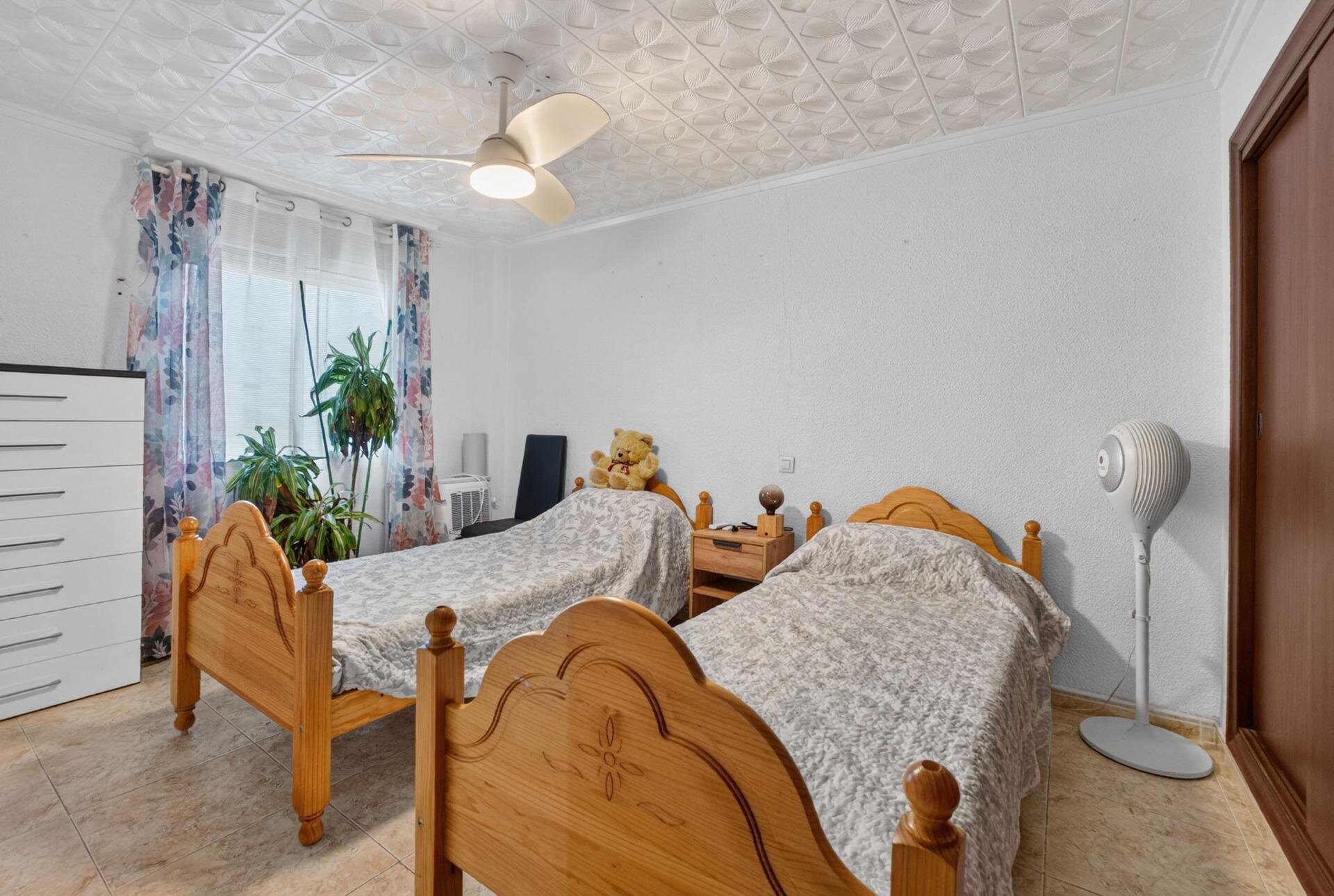 4-Bedroom Apartment in Acequion, Torrevieja - Image 16