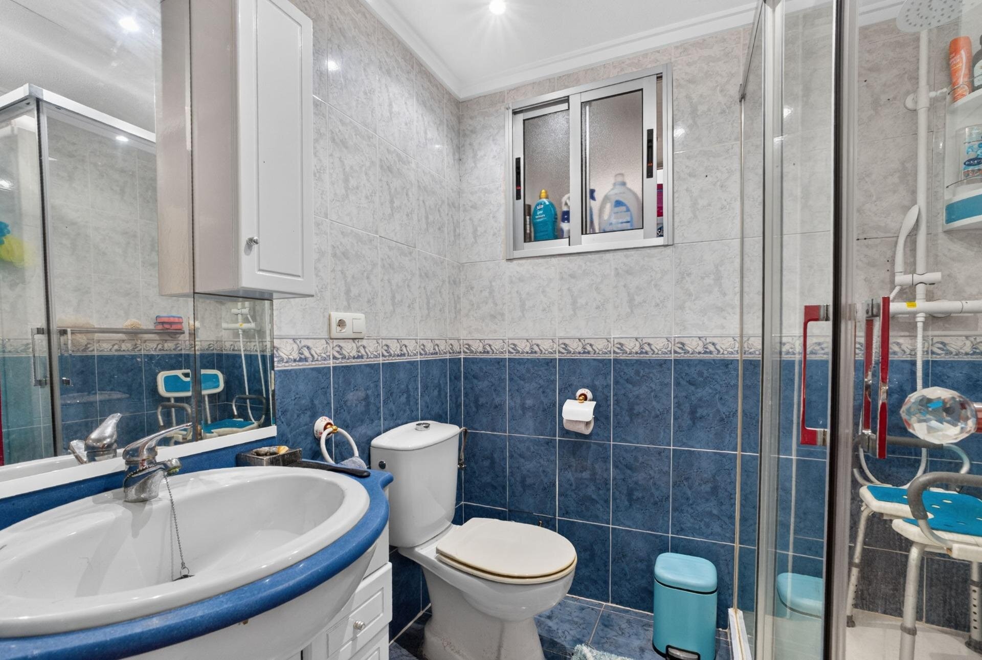 4-Bedroom Apartment in Acequion, Torrevieja - Image 19