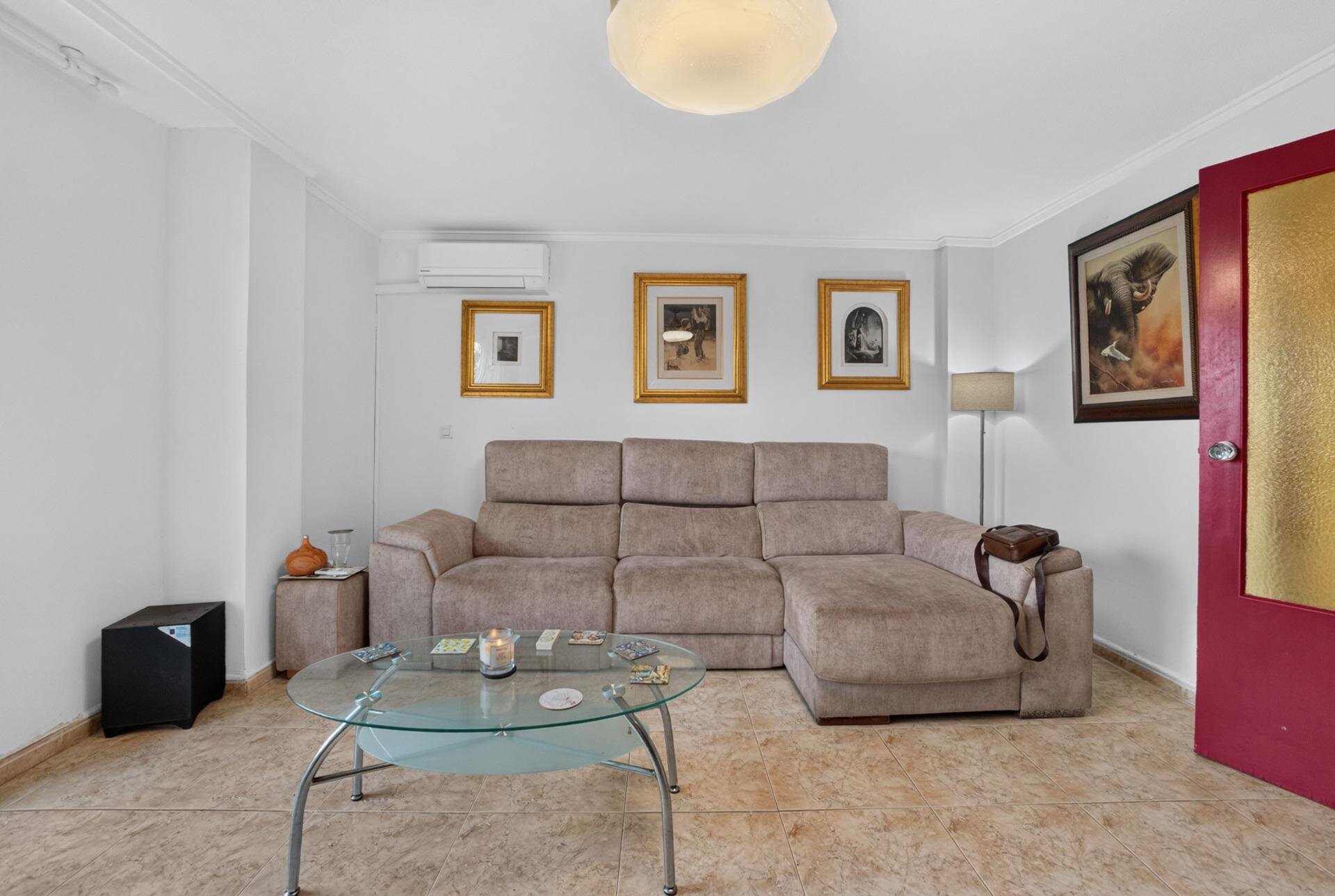 4-Bedroom Apartment in Acequion, Torrevieja - Image 3