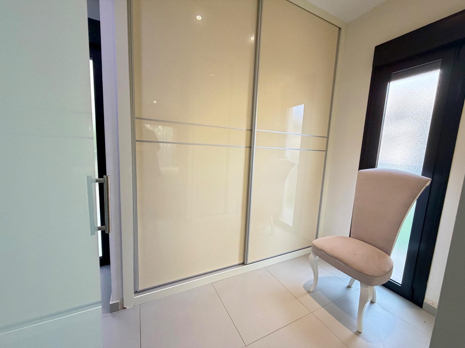 3-Bedroom Villa in Rojales - Image 13