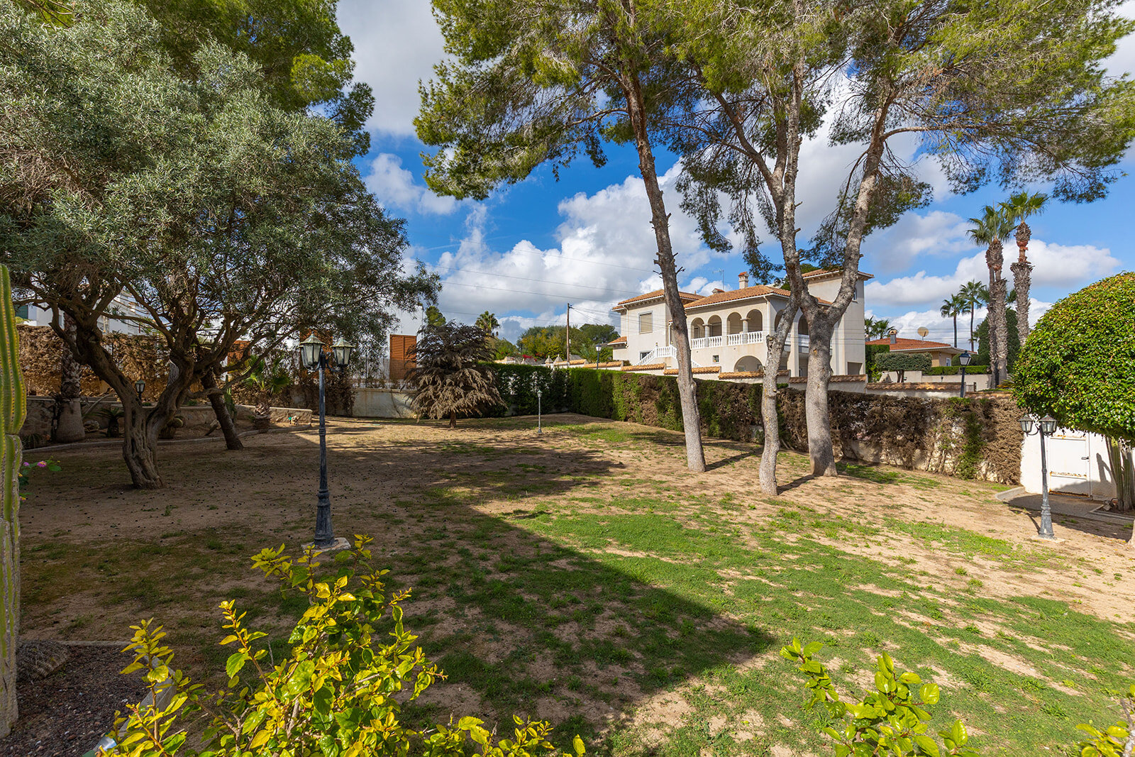 5-Bedroom Villa in Las Filipinas, Orihuela Costa - Image 9