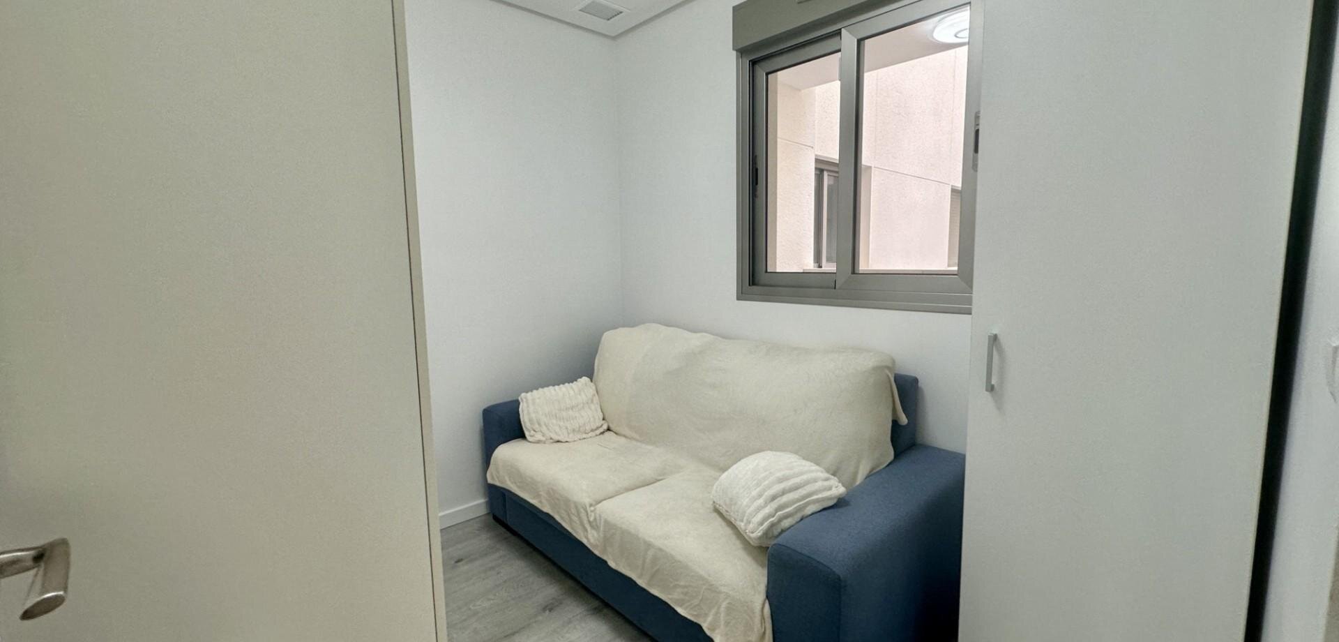 3-Bedroom Apartment in Los Dolses, Orihuela Costa - Image 11