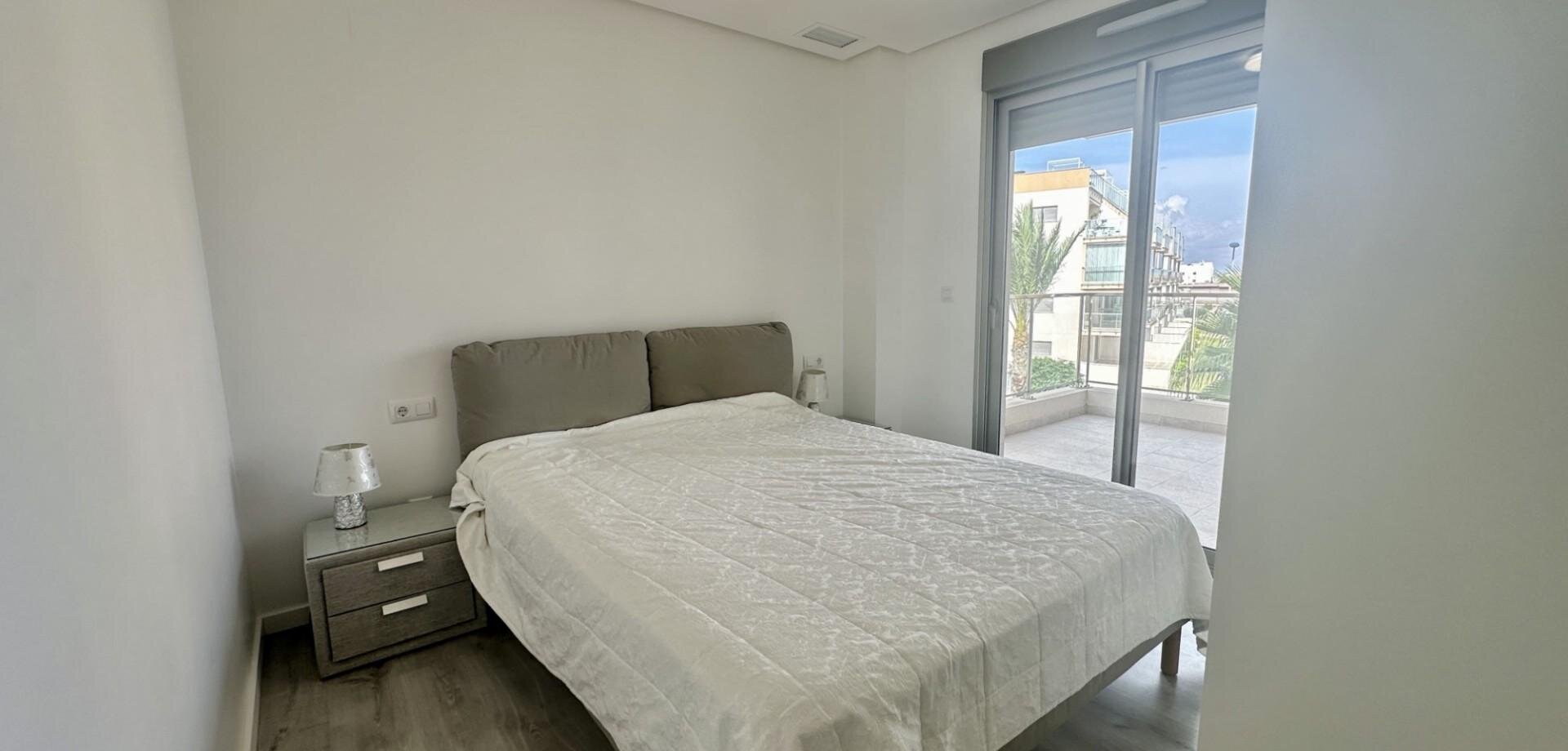 3-Bedroom Apartment in Los Dolses, Orihuela Costa - Image 26