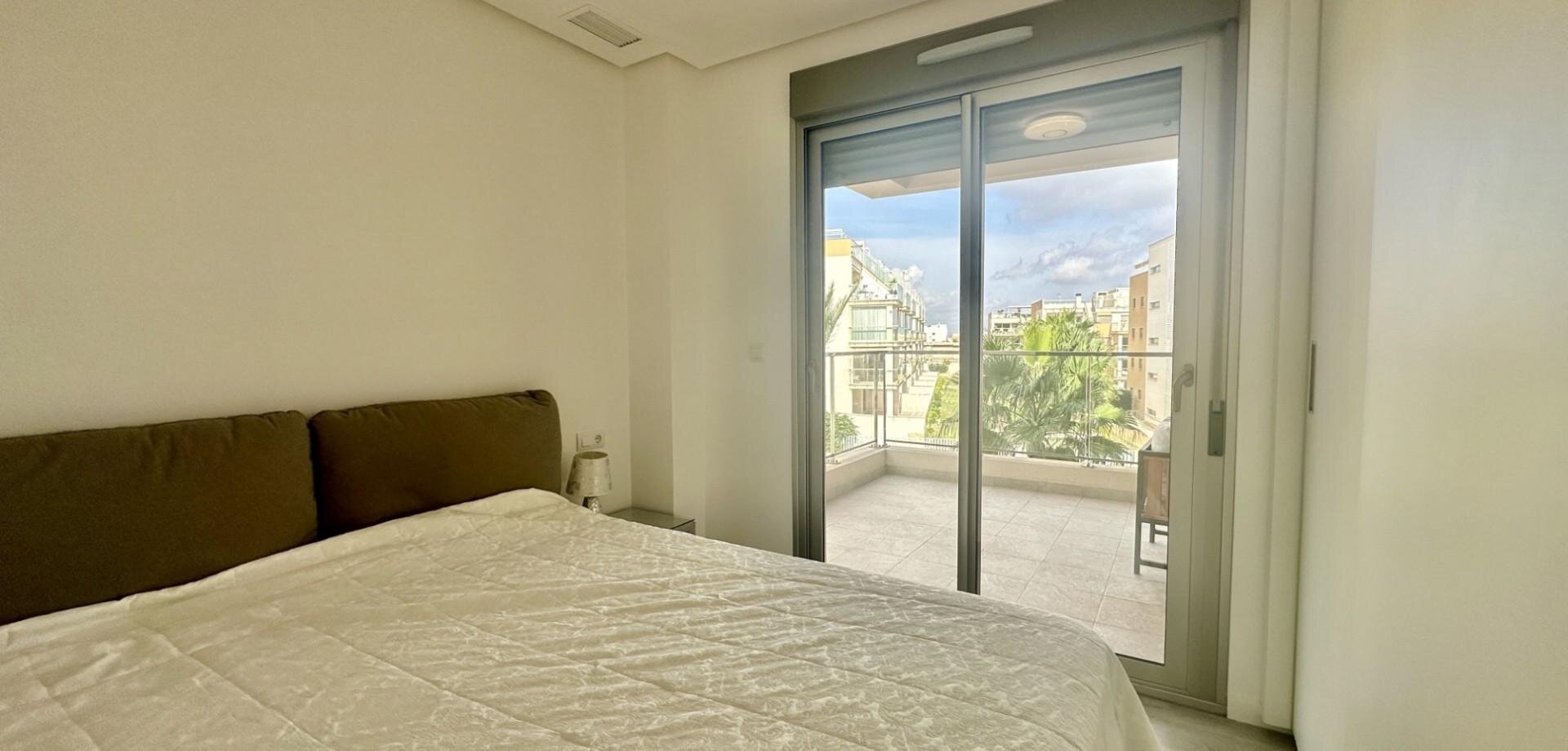 3-Bedroom Apartment in Los Dolses, Orihuela Costa - Image 5