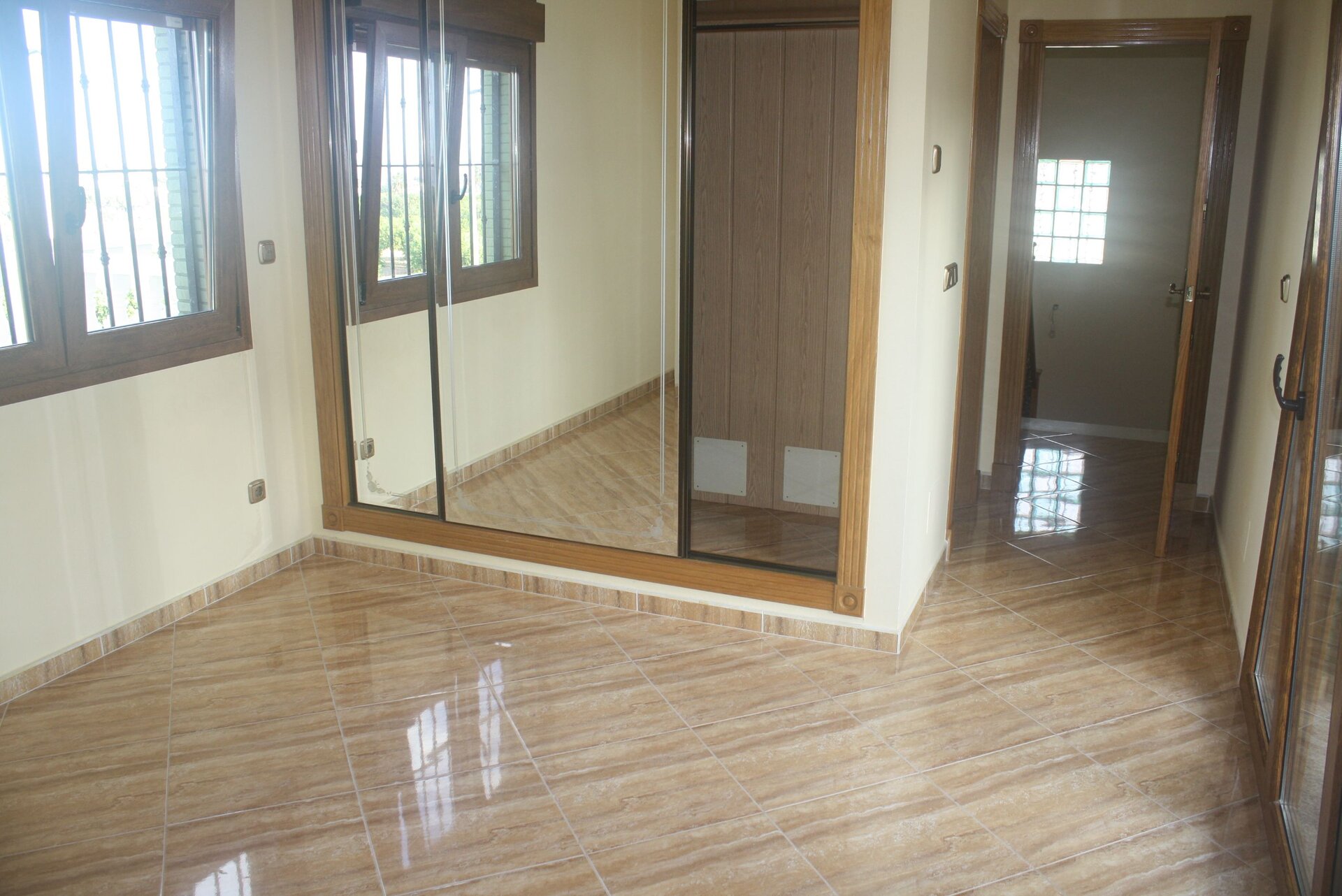 3-Bedroom Detached House in Torrevieja - Image 25