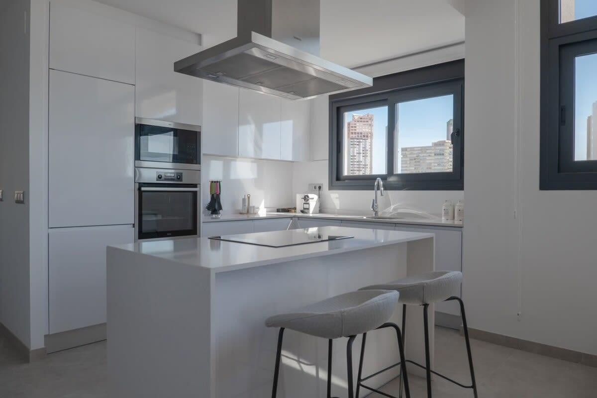 3-Bedroom Middle Floor Apartment in  Benidorm | Sunny Cas... - Image 10