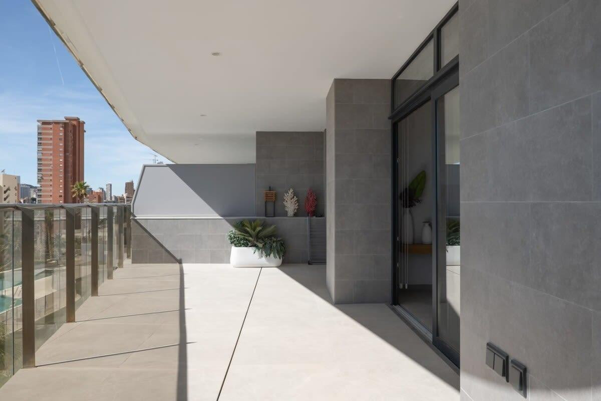 3-Bedroom Middle Floor Apartment in  Benidorm | Sunny Cas... - Image 11