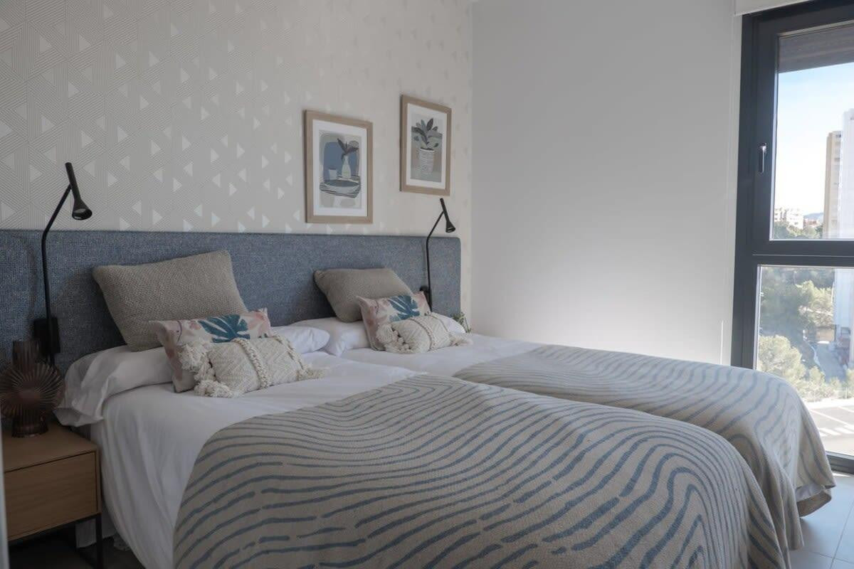 3-Bedroom Middle Floor Apartment in  Benidorm | Sunny Cas... - Image 4