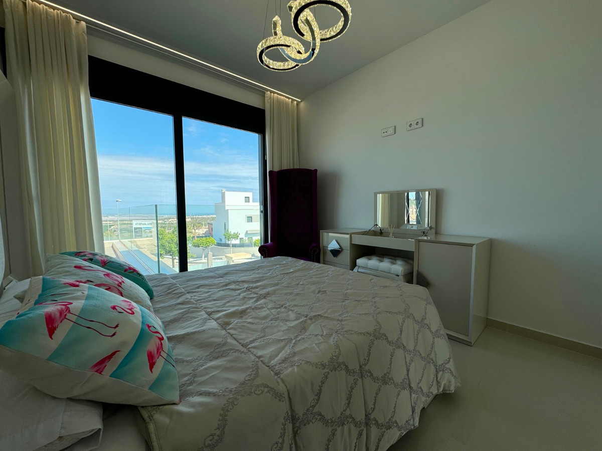 Vrijstaande villa met 5 Slaapkamers in  San Miguel de Sal... - Image 15