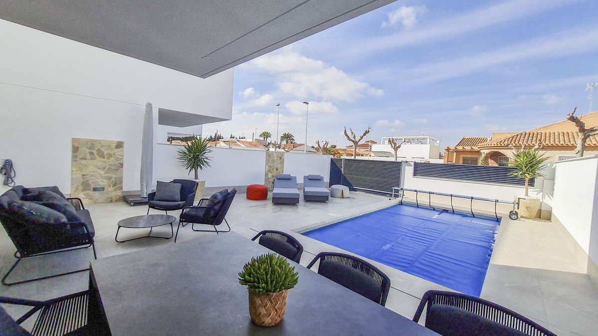 3-Bedroom Detached House in  San Pedro del Pinatar | Sunn... - Image 1