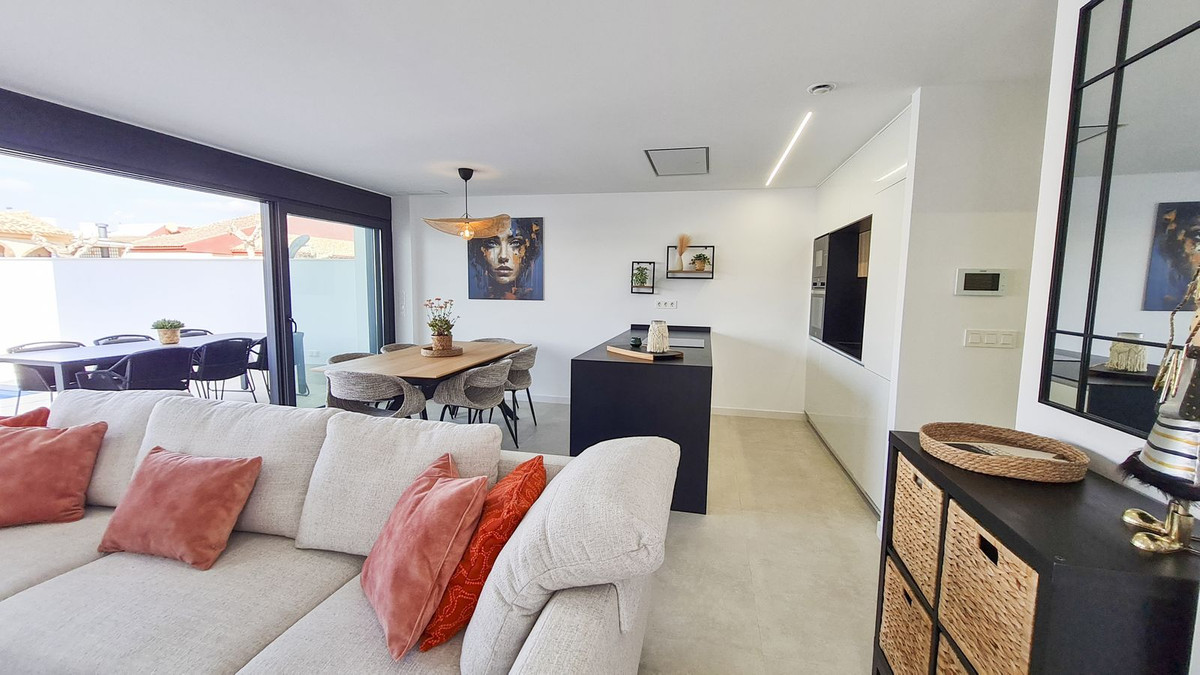 3-Bedroom Detached House in  San Pedro del Pinatar | Sunn... - Image 6