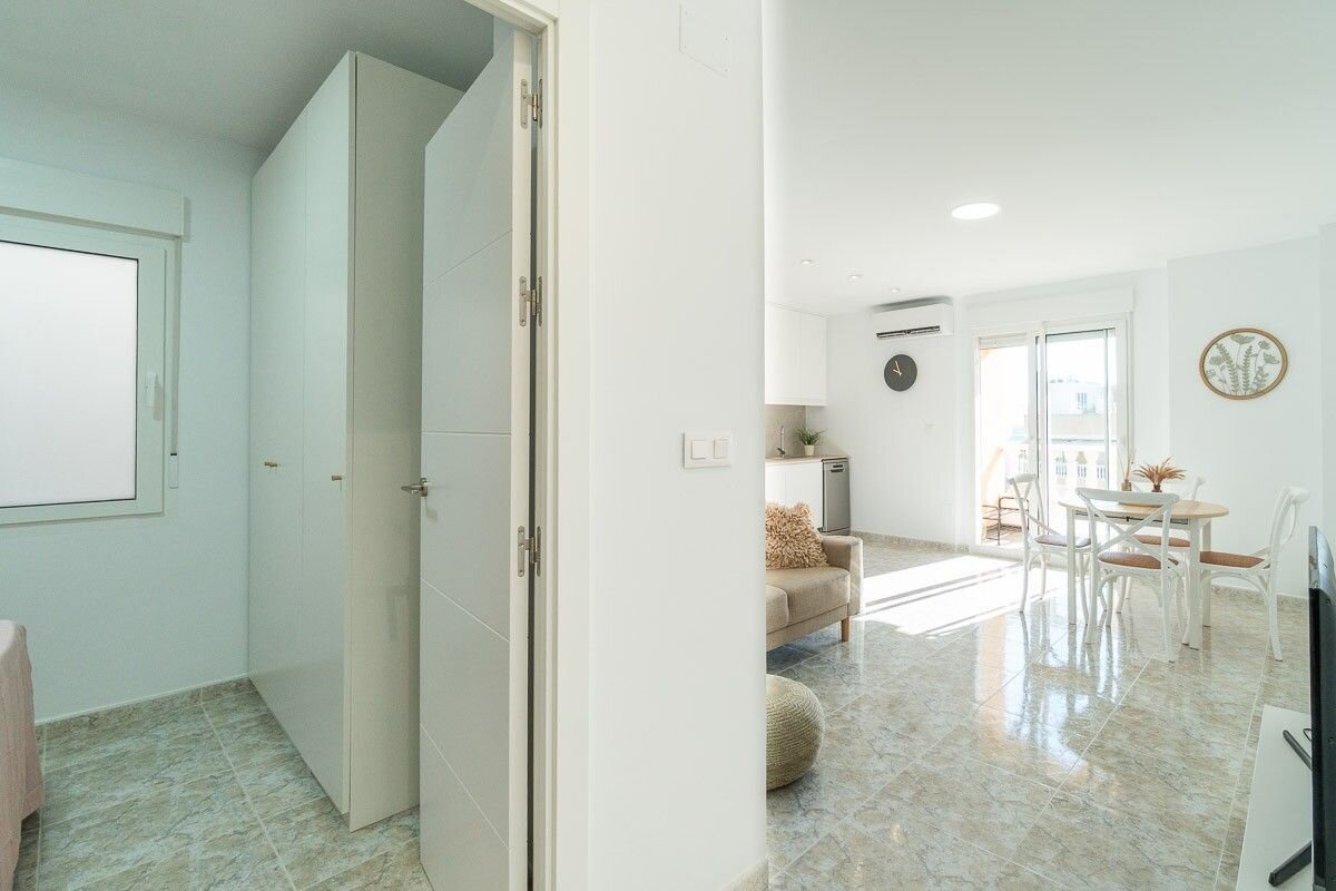 2-Bedroom Apartment in La Mata Pueblo, Torrevieja - Image 11