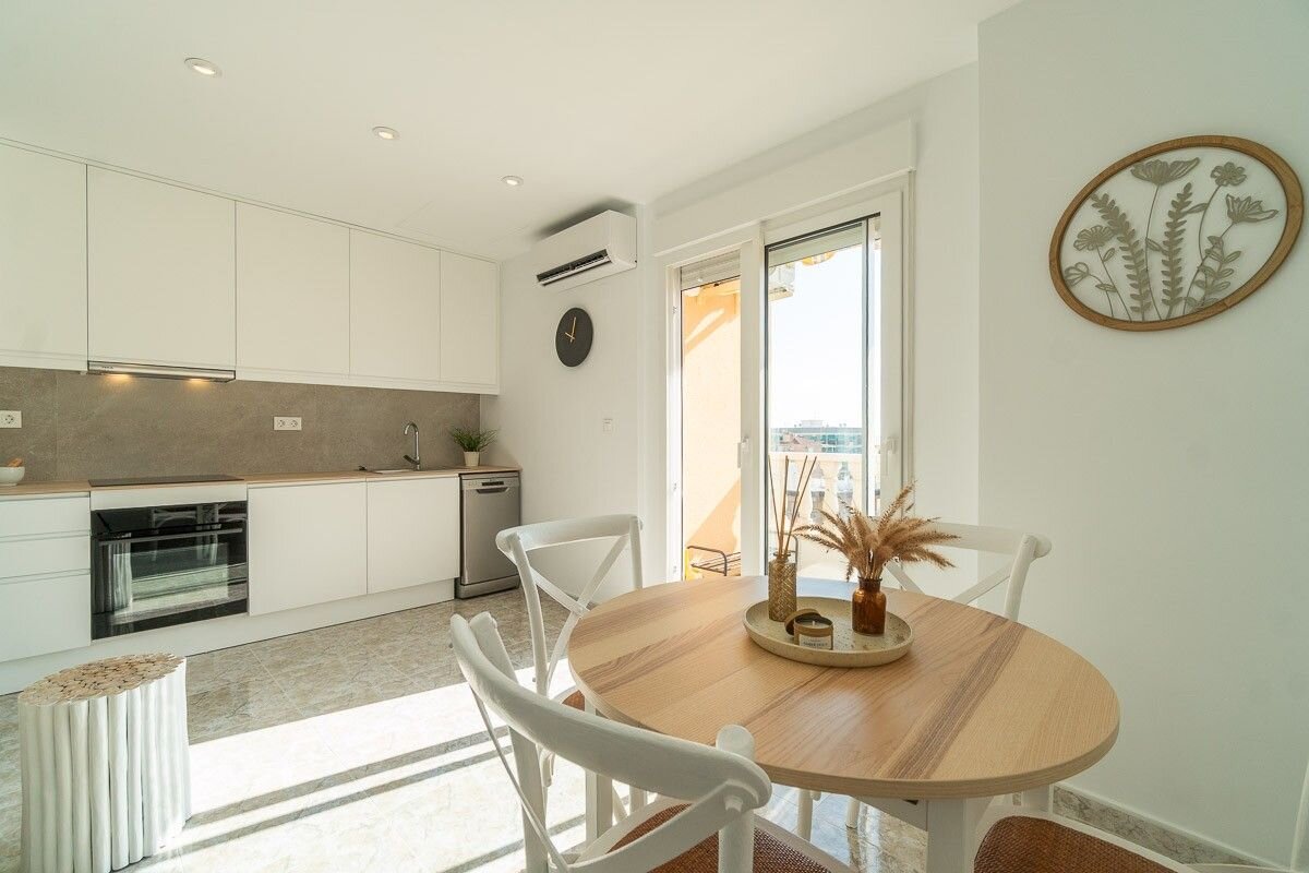 2-Bedroom Apartment in La Mata Pueblo, Torrevieja - Image 12