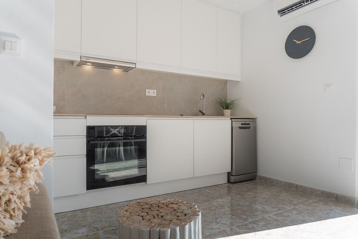 2-Bedroom Apartment in La Mata Pueblo, Torrevieja - Image 15