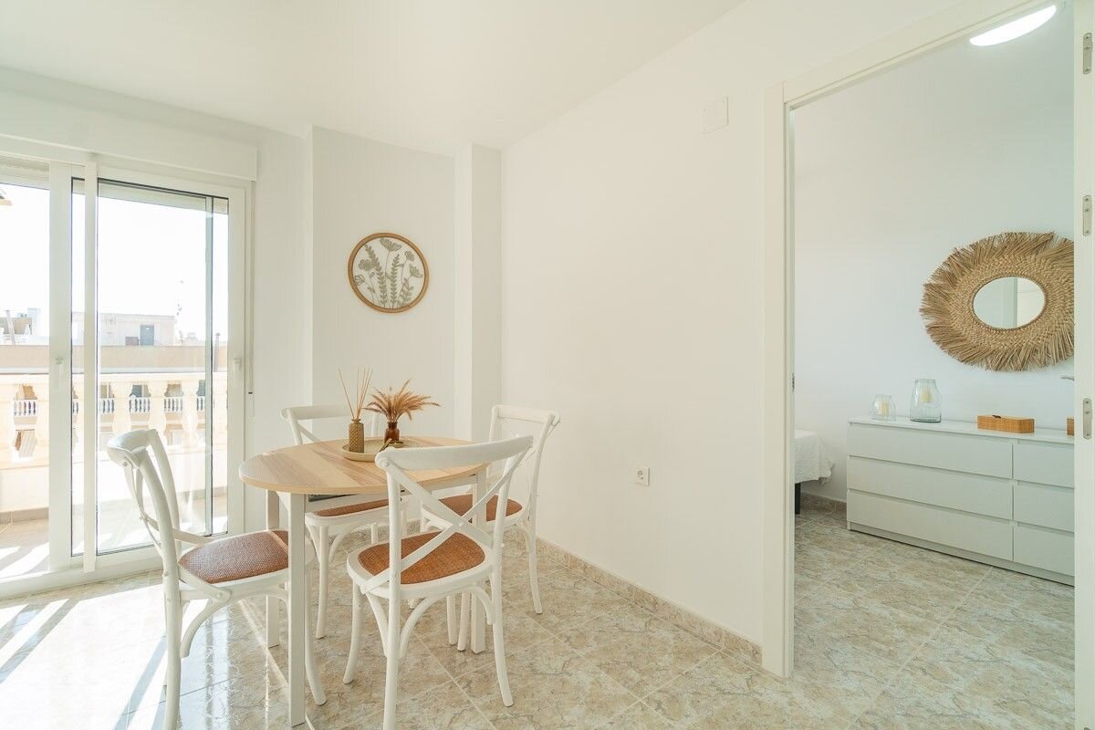 2-Bedroom Apartment in La Mata Pueblo, Torrevieja - Image 8
