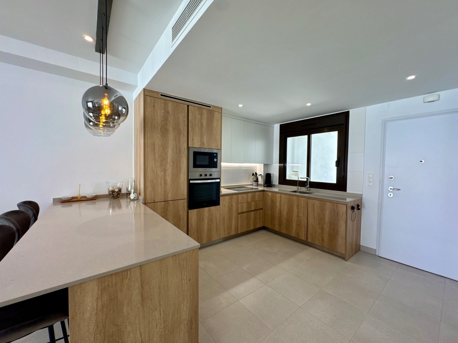2-Bedroom Apartment in Zona Pueblo, Pilar de la Horadada - Image 12