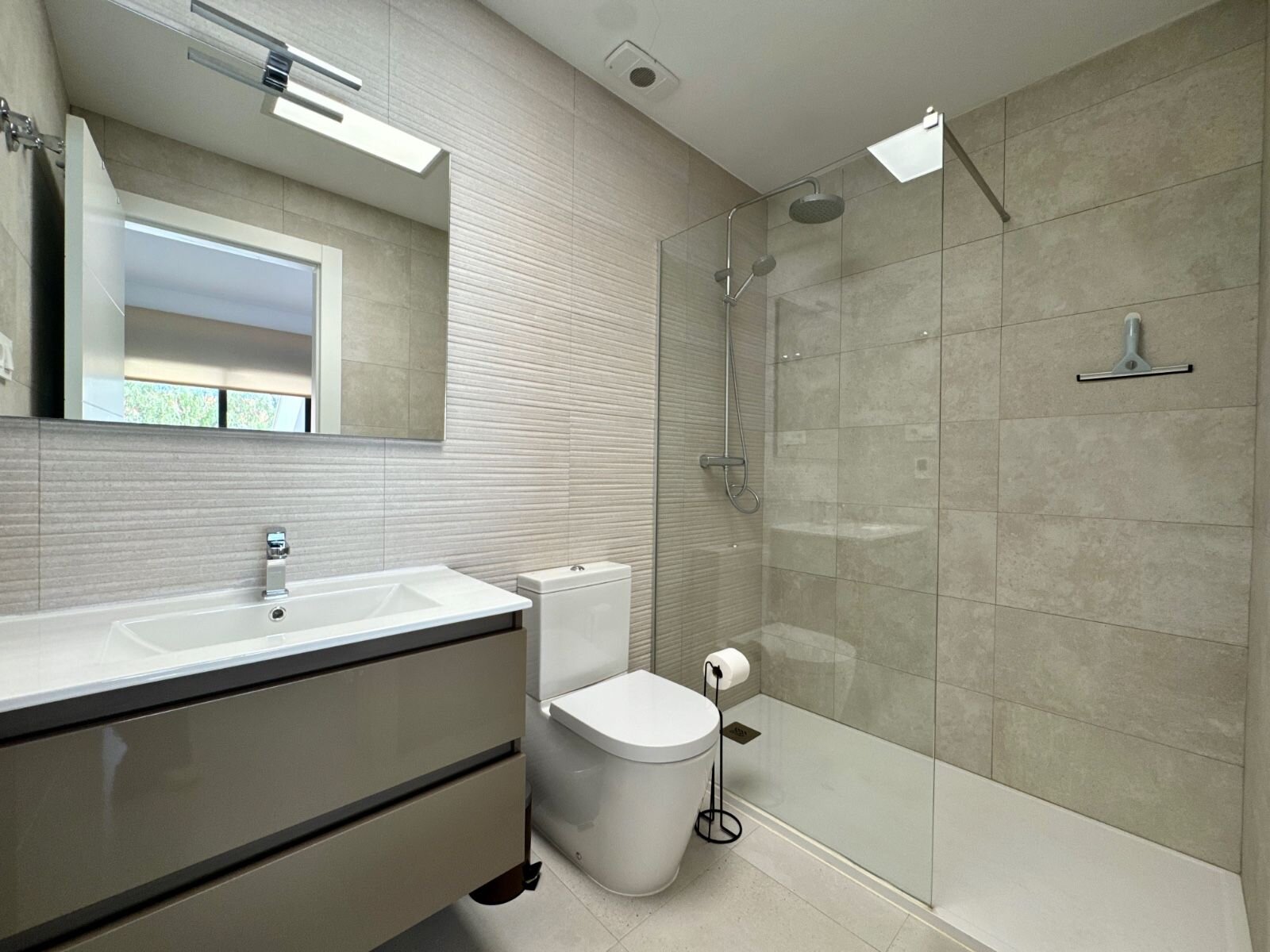 2-Bedroom Apartment in Zona Pueblo, Pilar de la Horadada - Image 16