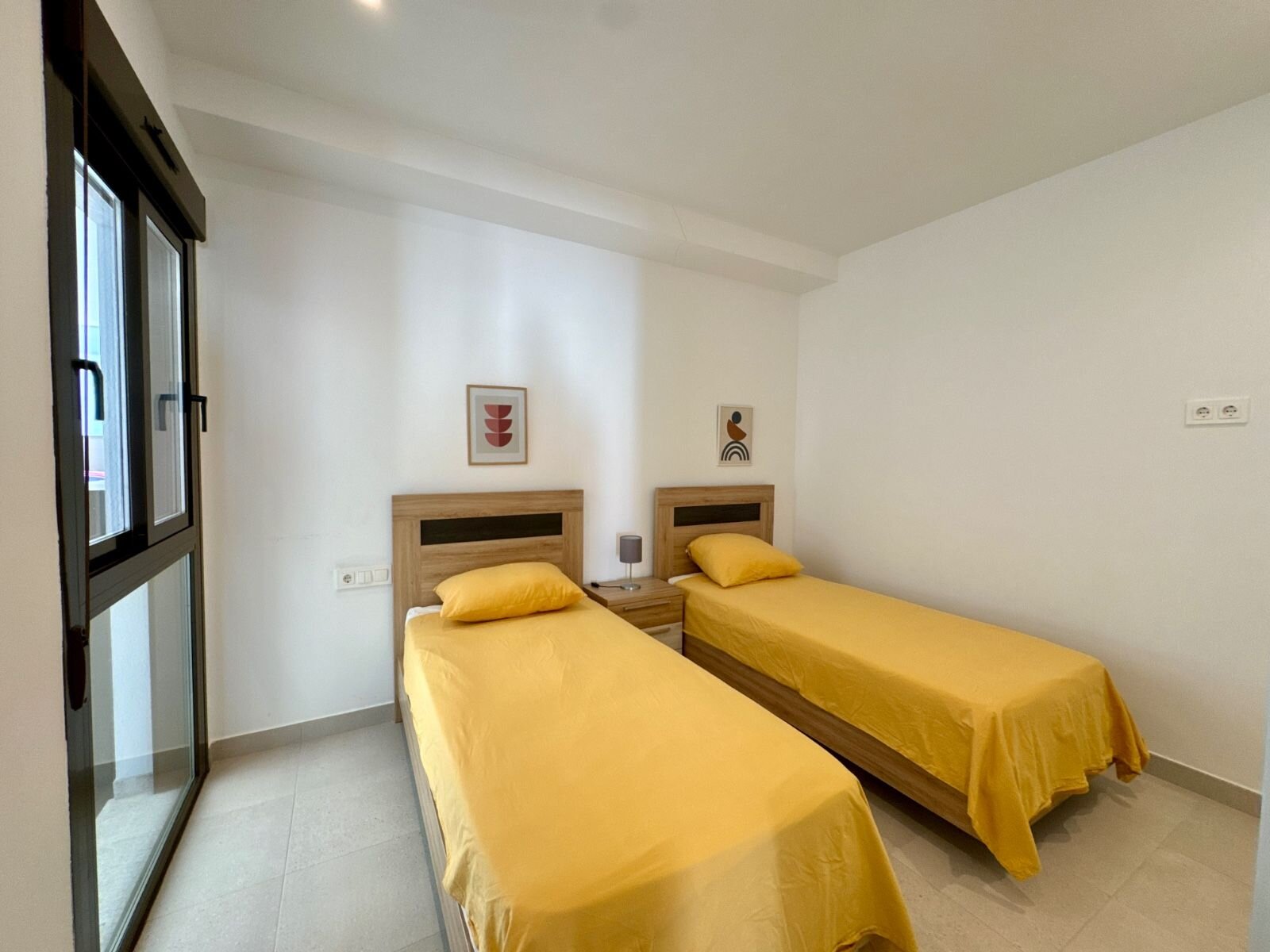 2-Bedroom Apartment in Zona Pueblo, Pilar de la Horadada - Image 17