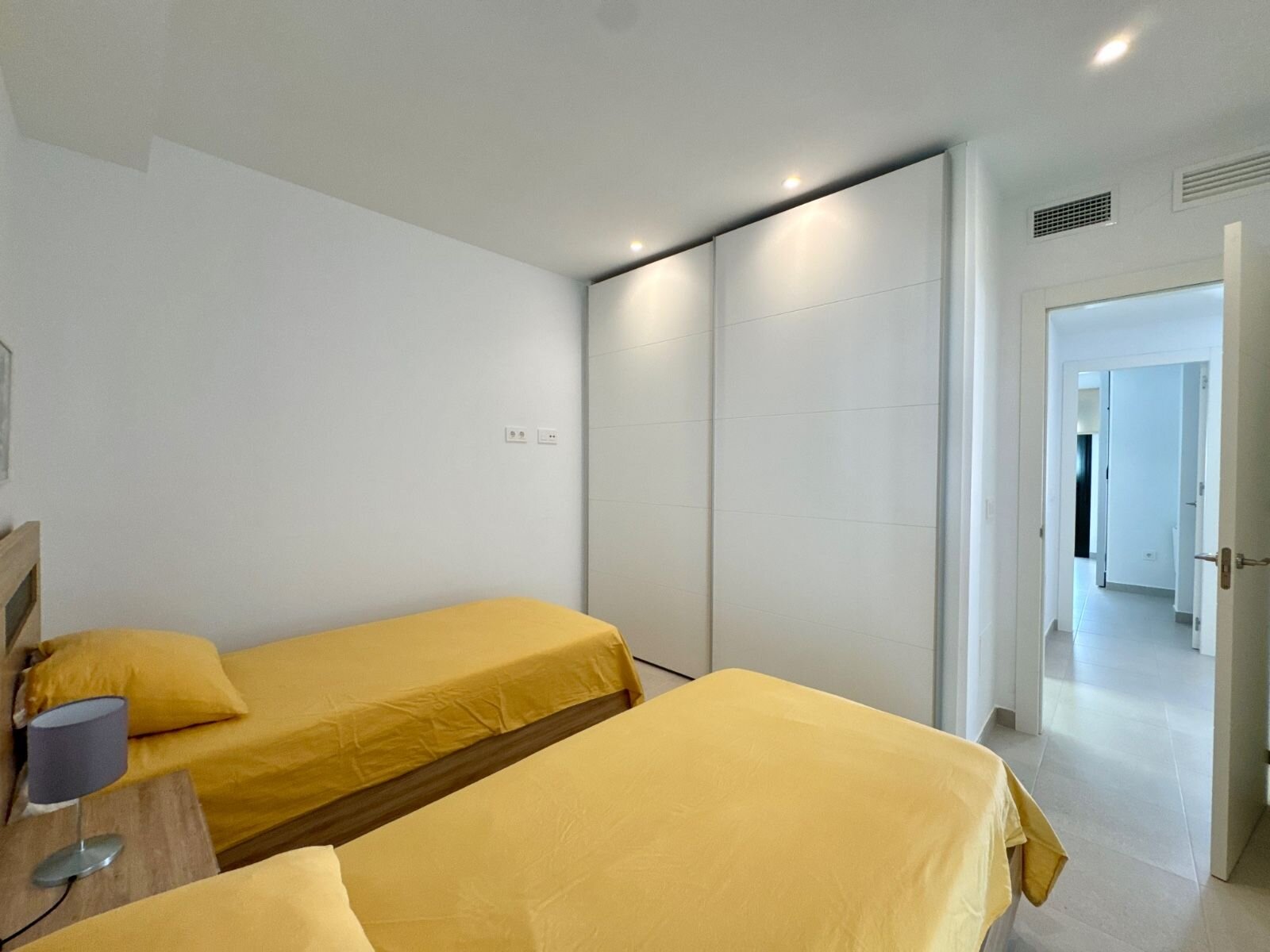 2-Bedroom Apartment in Zona Pueblo, Pilar de la Horadada - Image 18