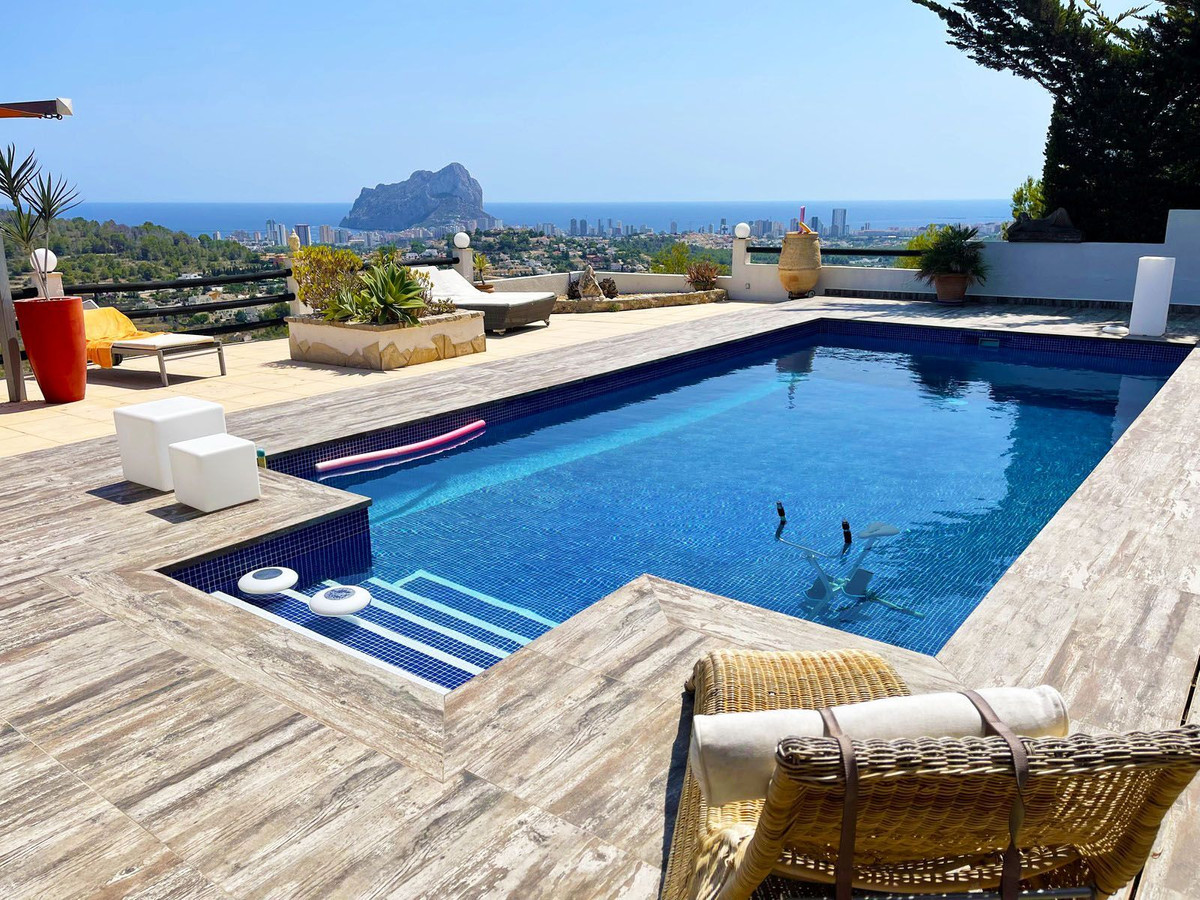 3-Bedroom Detached House in  Calpe | Sunny Casas - Costa ... - Image 1