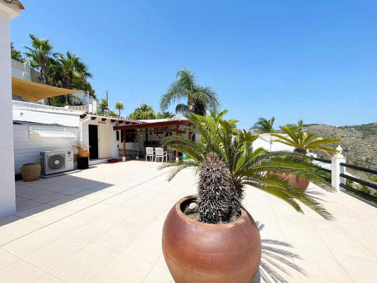 3-Bedroom Detached House in  Calpe | Sunny Casas - Costa ... - Image 17