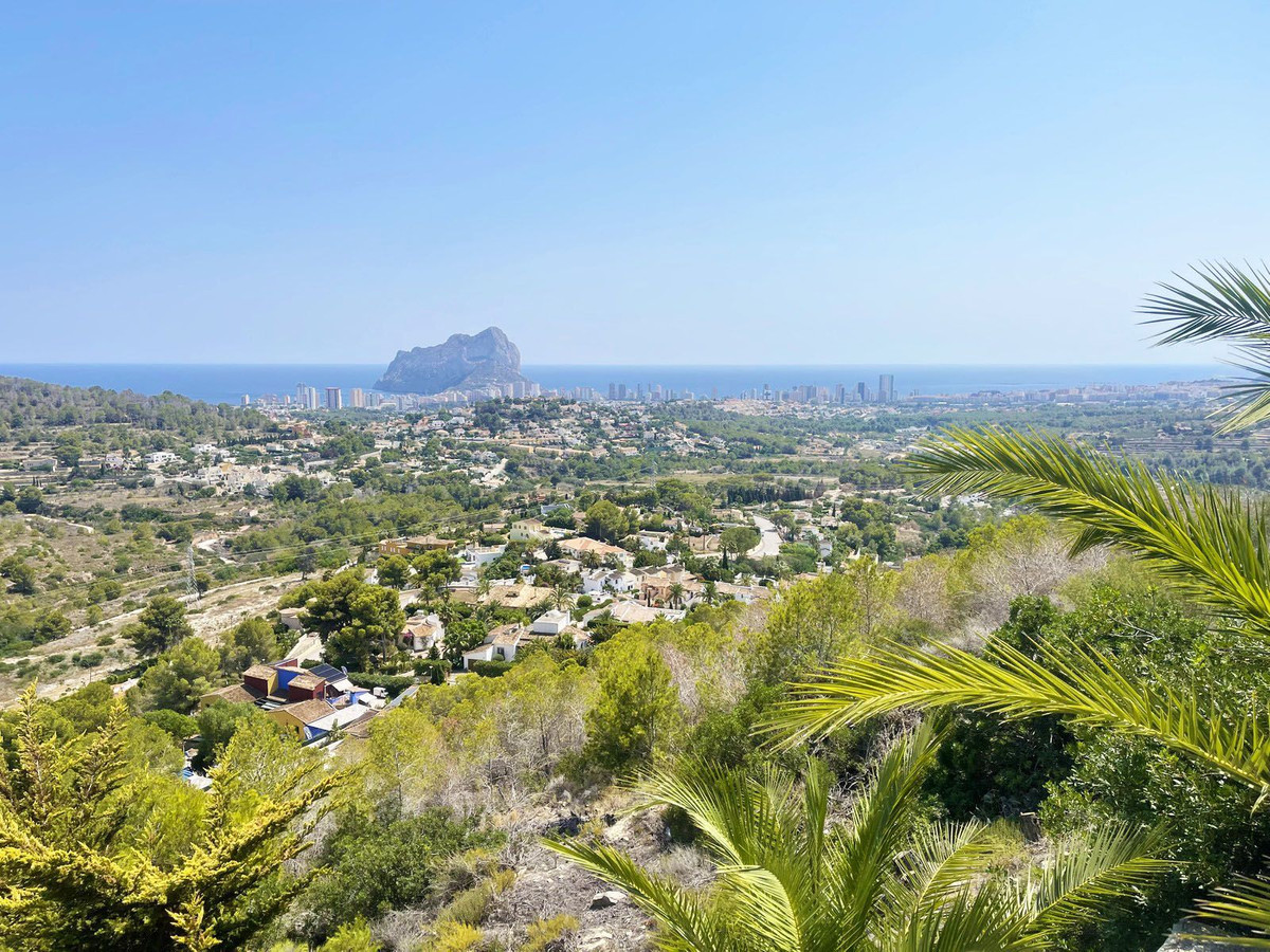 3-Bedroom Detached House in  Calpe | Sunny Casas - Costa ... - Image 25