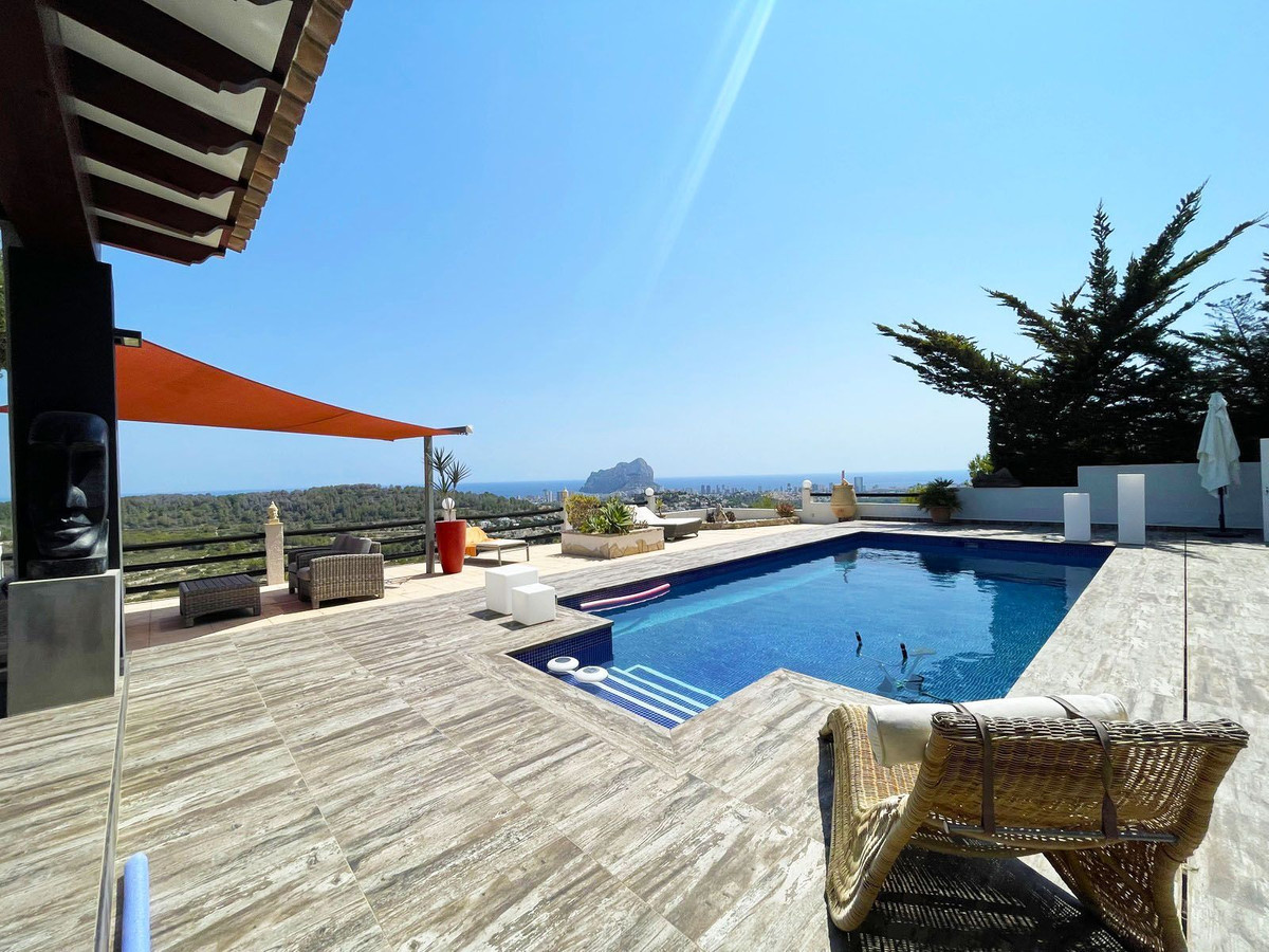 3-Bedroom Detached House in  Calpe | Sunny Casas - Costa ... - Image 9