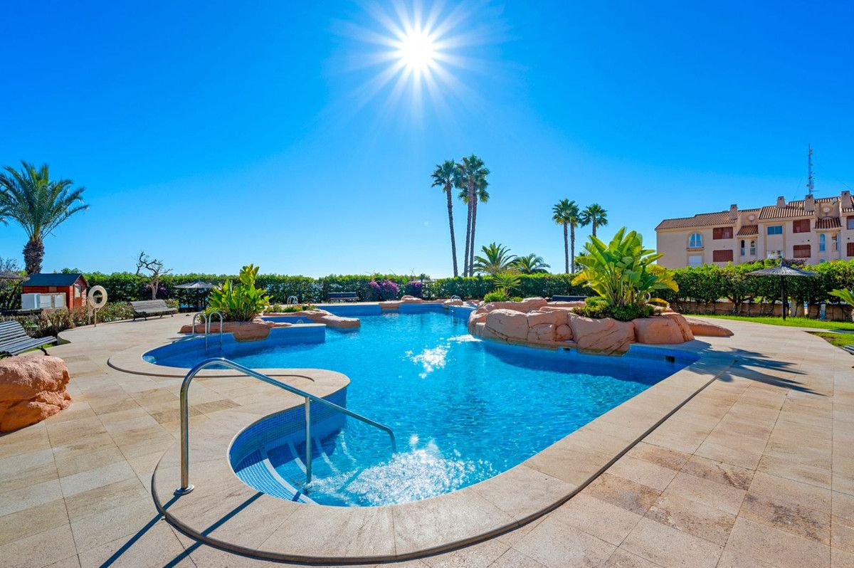 Apartment in Orihuela Costa - Image 1