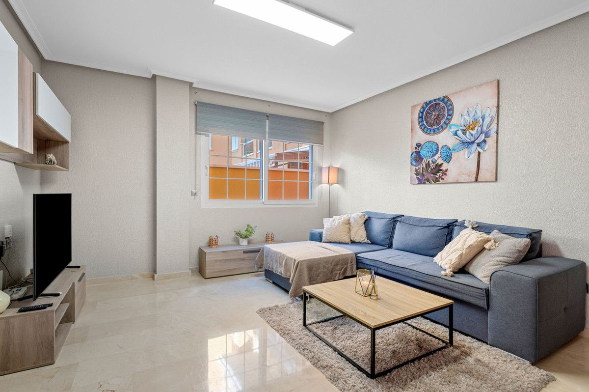 Apartment in Orihuela Costa - Image 10