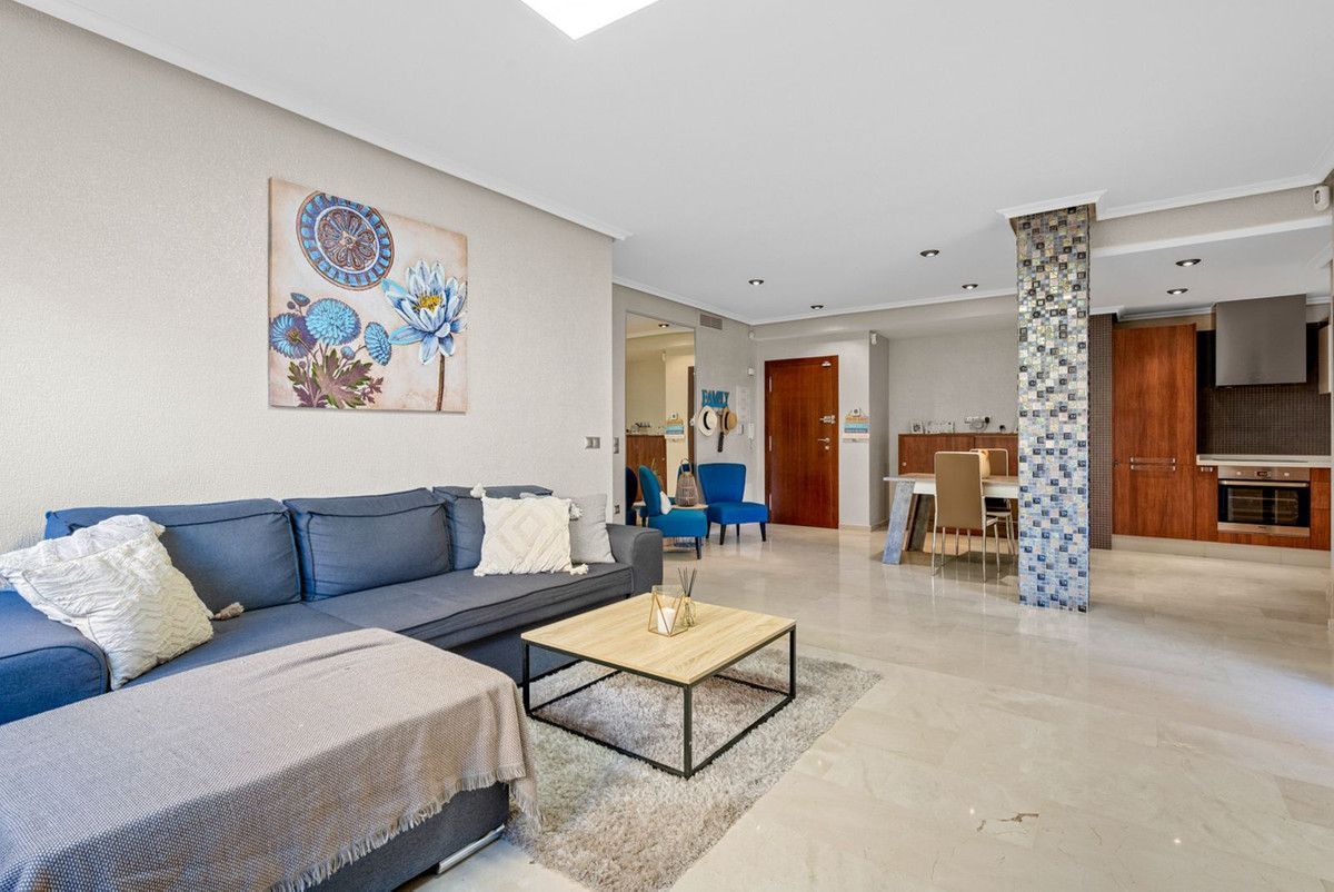 Apartment in Orihuela Costa - Image 9