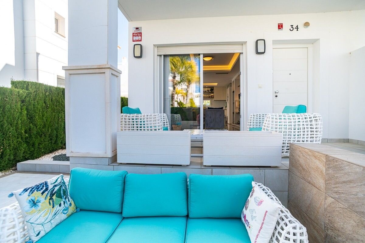 2-Bedroom Villa in Comunidad Valenciana, Almoradi - Image 18