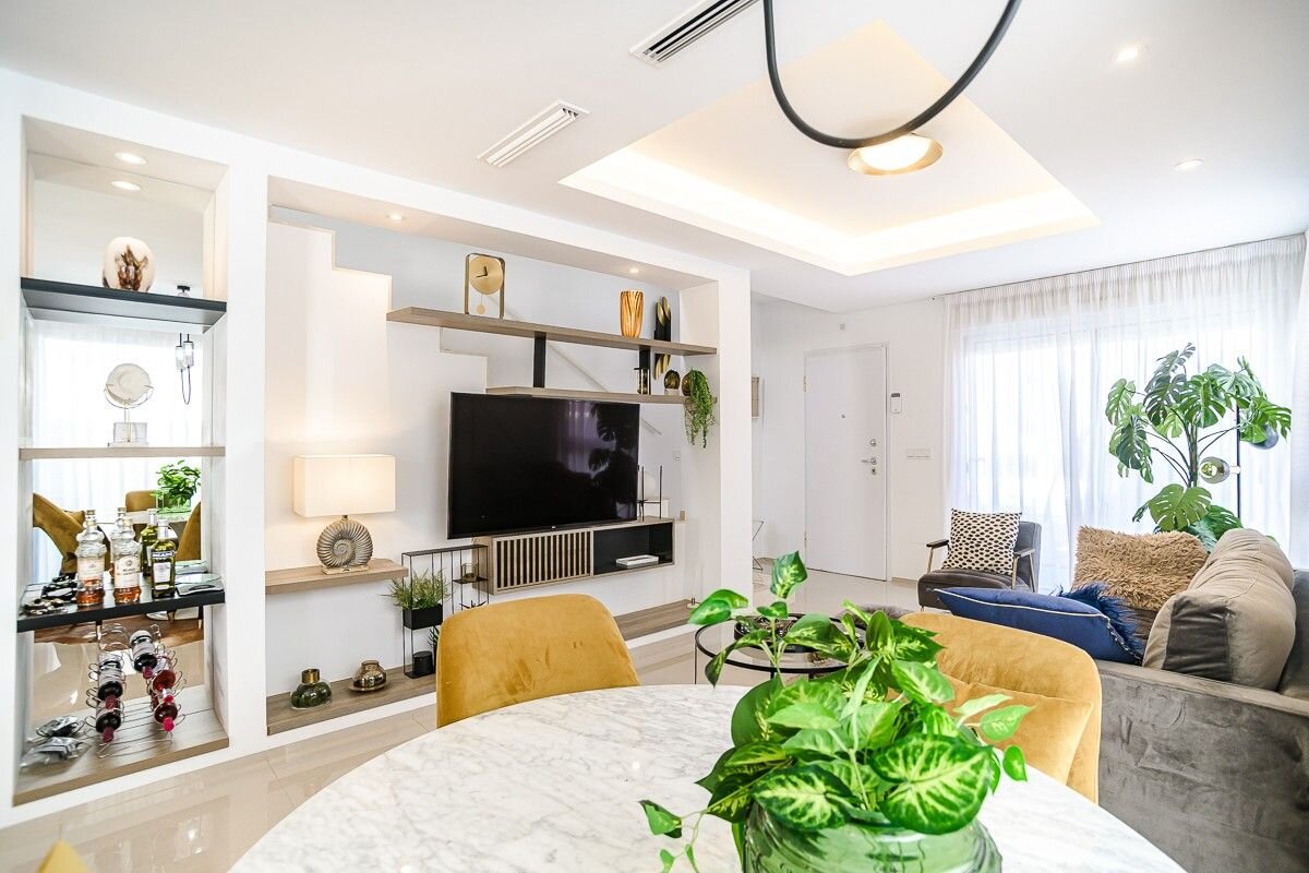 2-Bedroom Villa in Comunidad Valenciana, Almoradi - Image 9