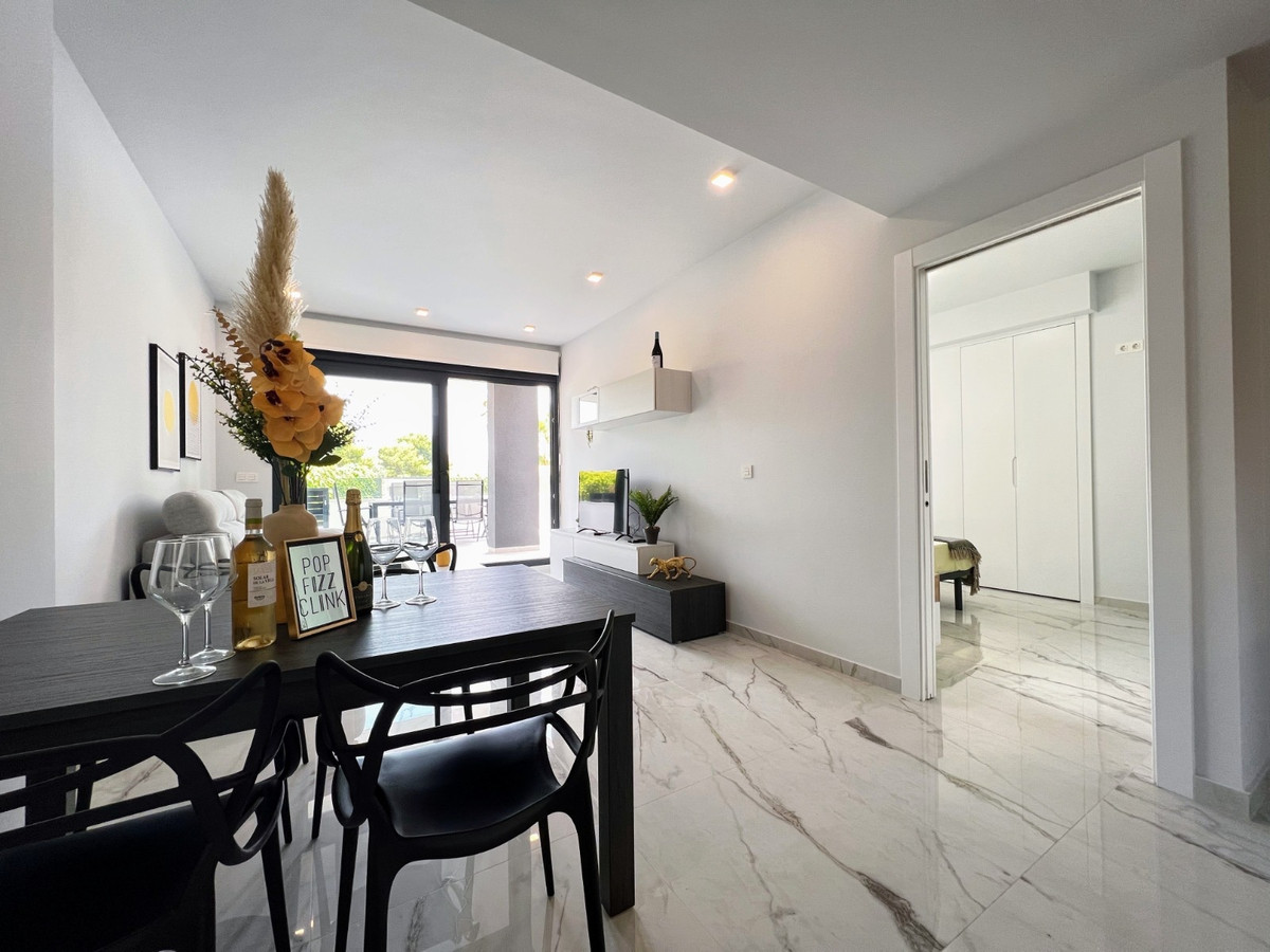 Benedenwoning met 2 Slaapkamers in Los Altos, Orihuela Co... - Image 10