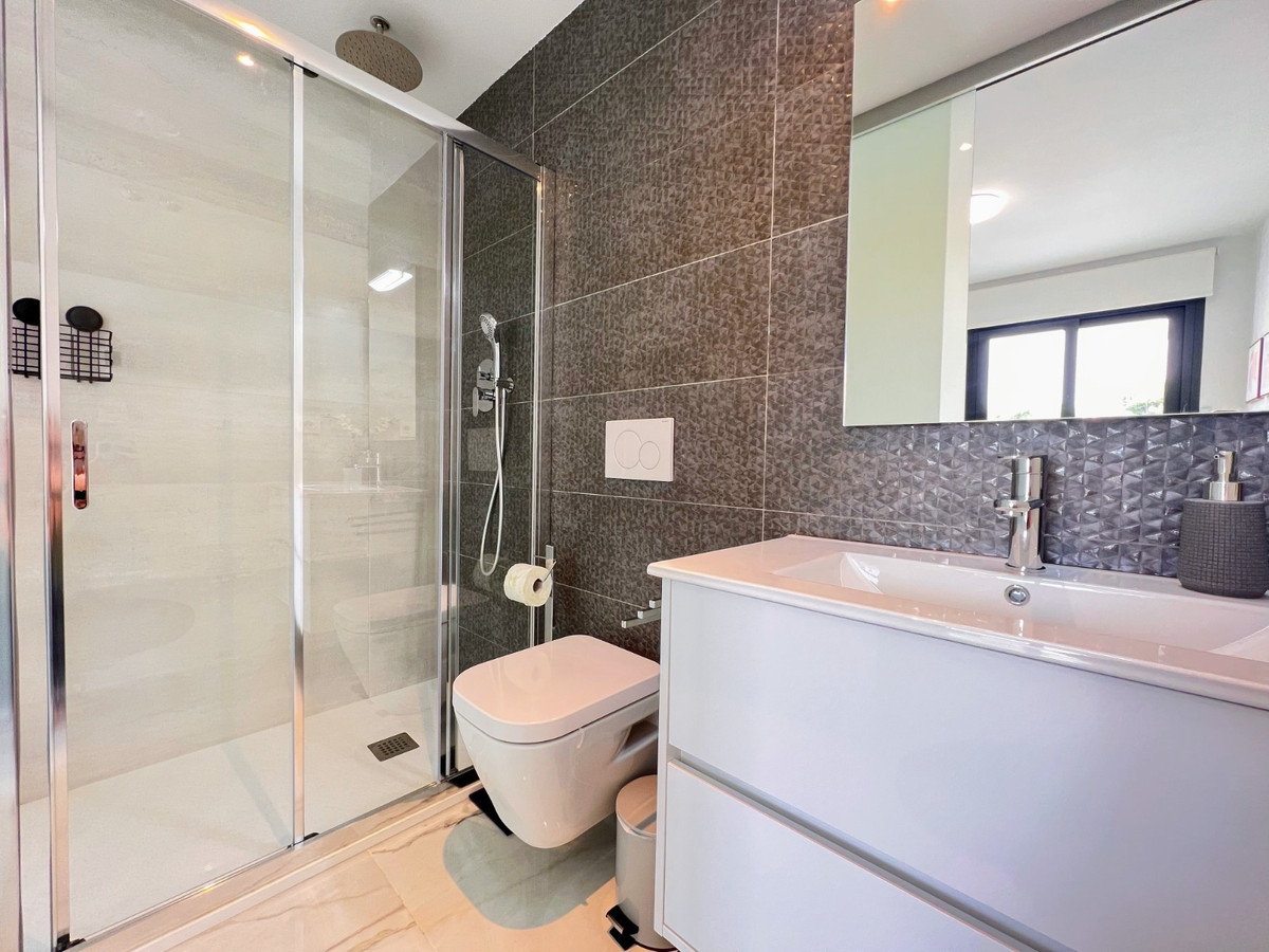 Benedenwoning met 2 Slaapkamers in Los Altos, Orihuela Co... - Image 22