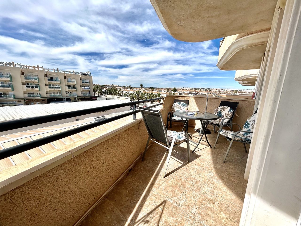 2-Bedroom Apartment in Cabo Roig, Cabo Roig - Image 2